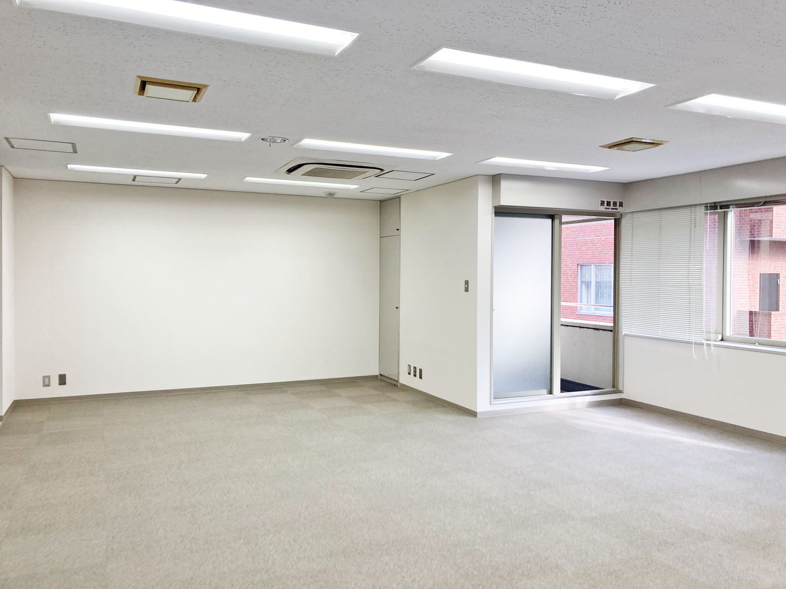オフィス室内参考画像（4階・24坪）