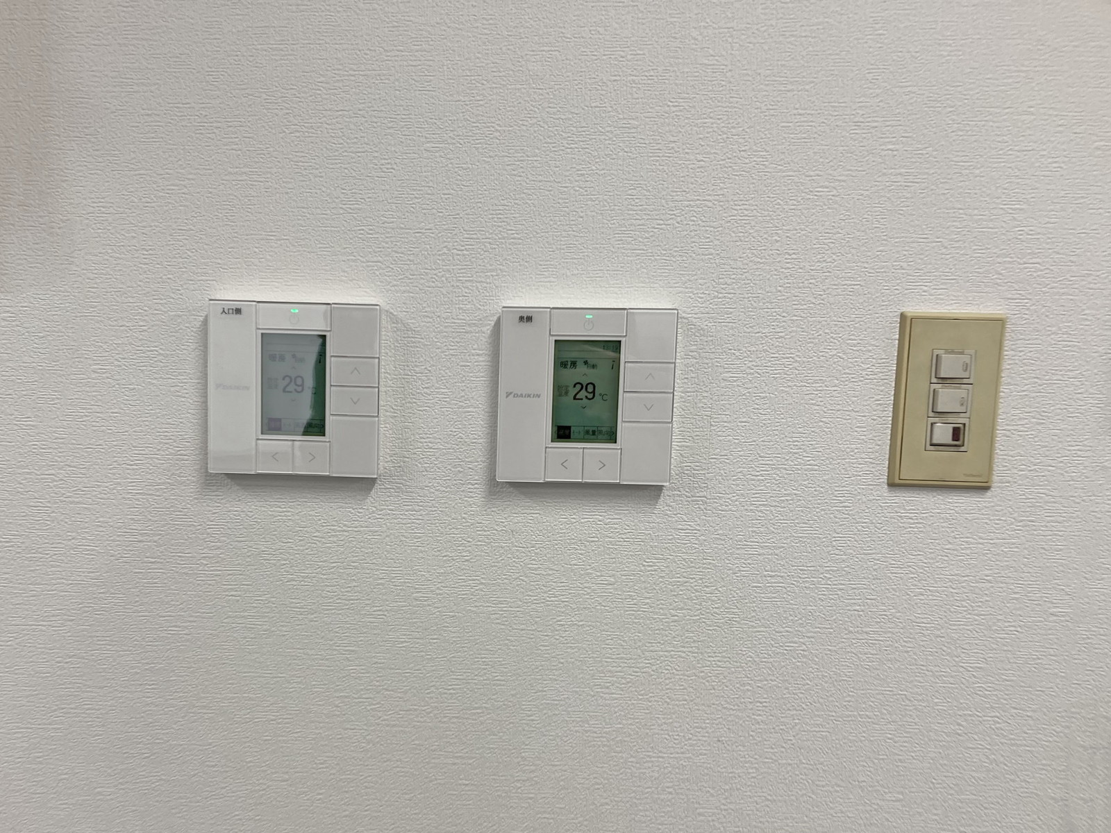 スイッチ類