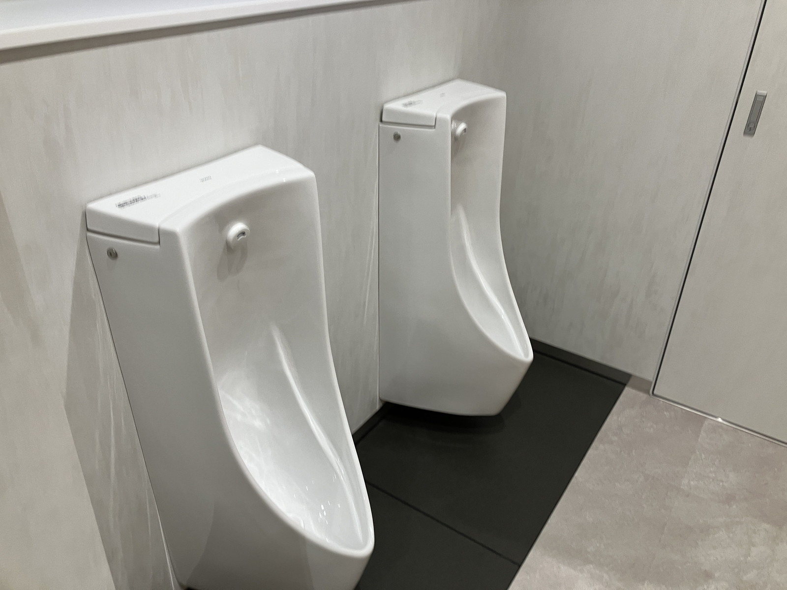 男性用トイレ
