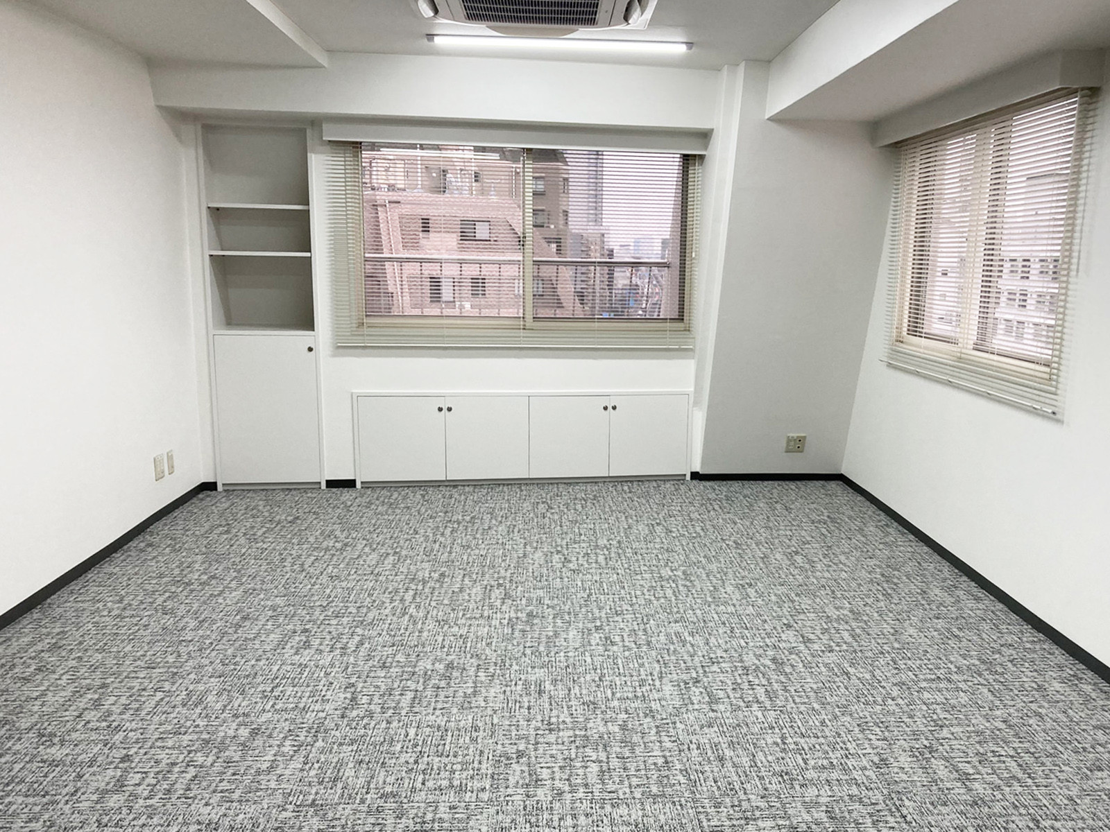 オフィス室内参考画像