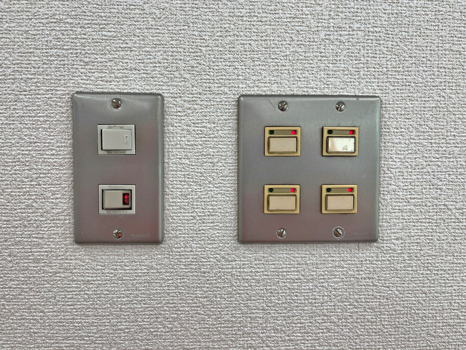 電灯スイッチ