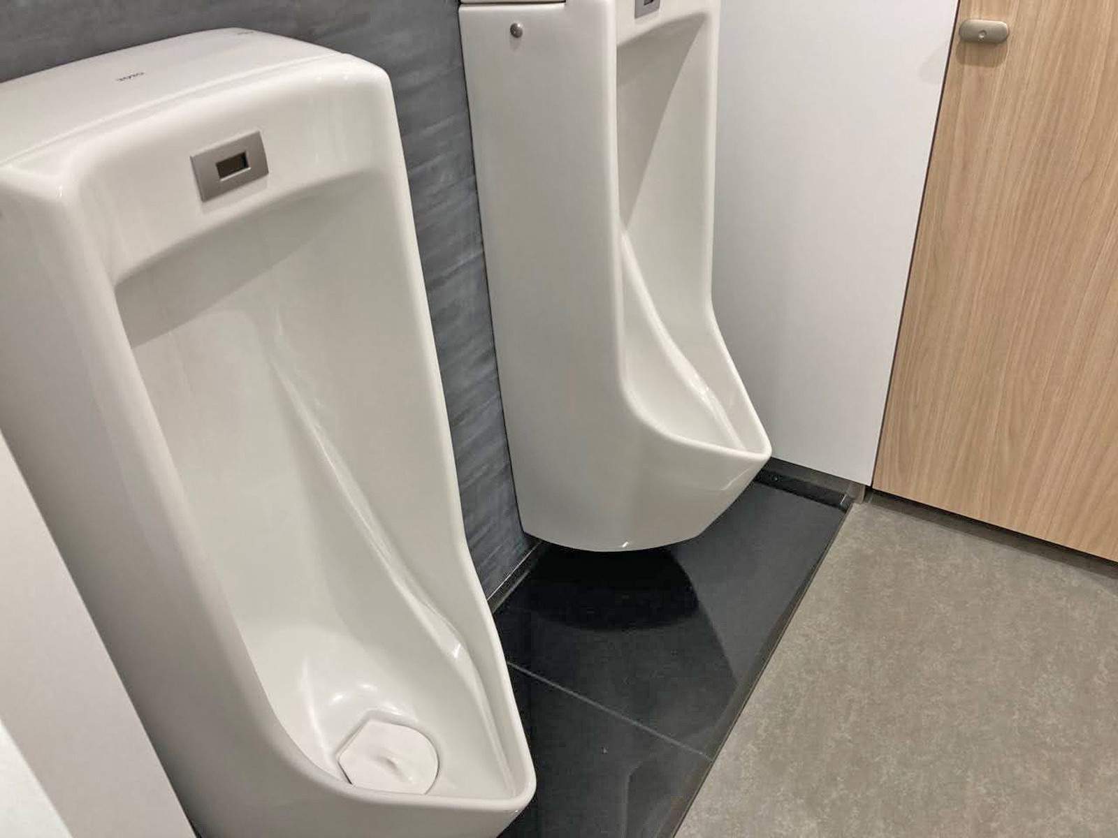 男性用トイレ