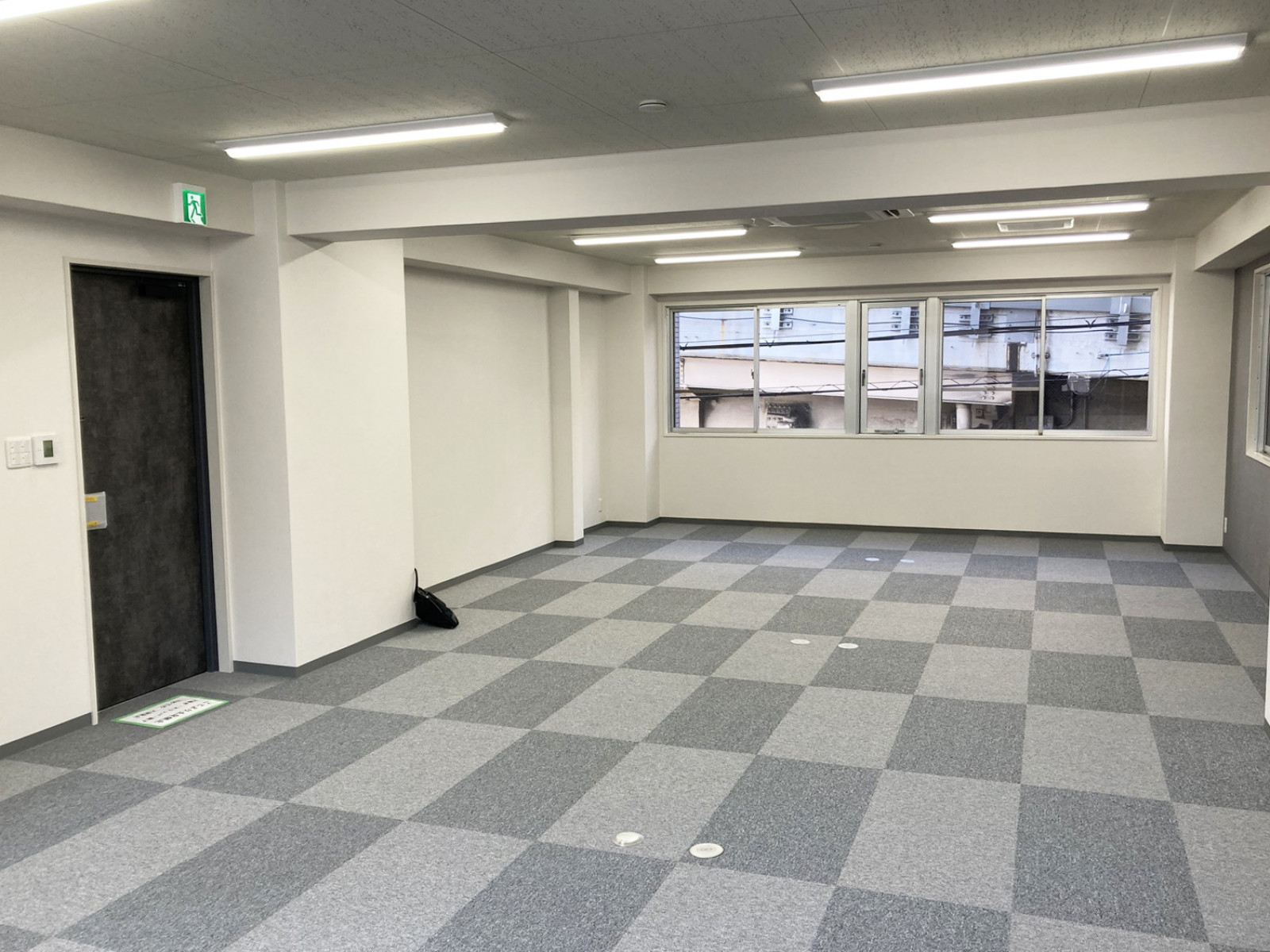 オフィス室内参考画像(2階・約21坪)
