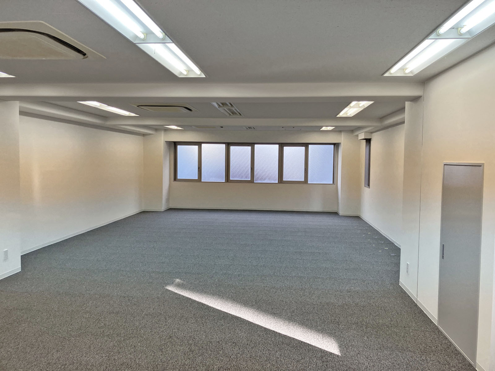オフィス室内参考画像（3階301号室・約44坪）