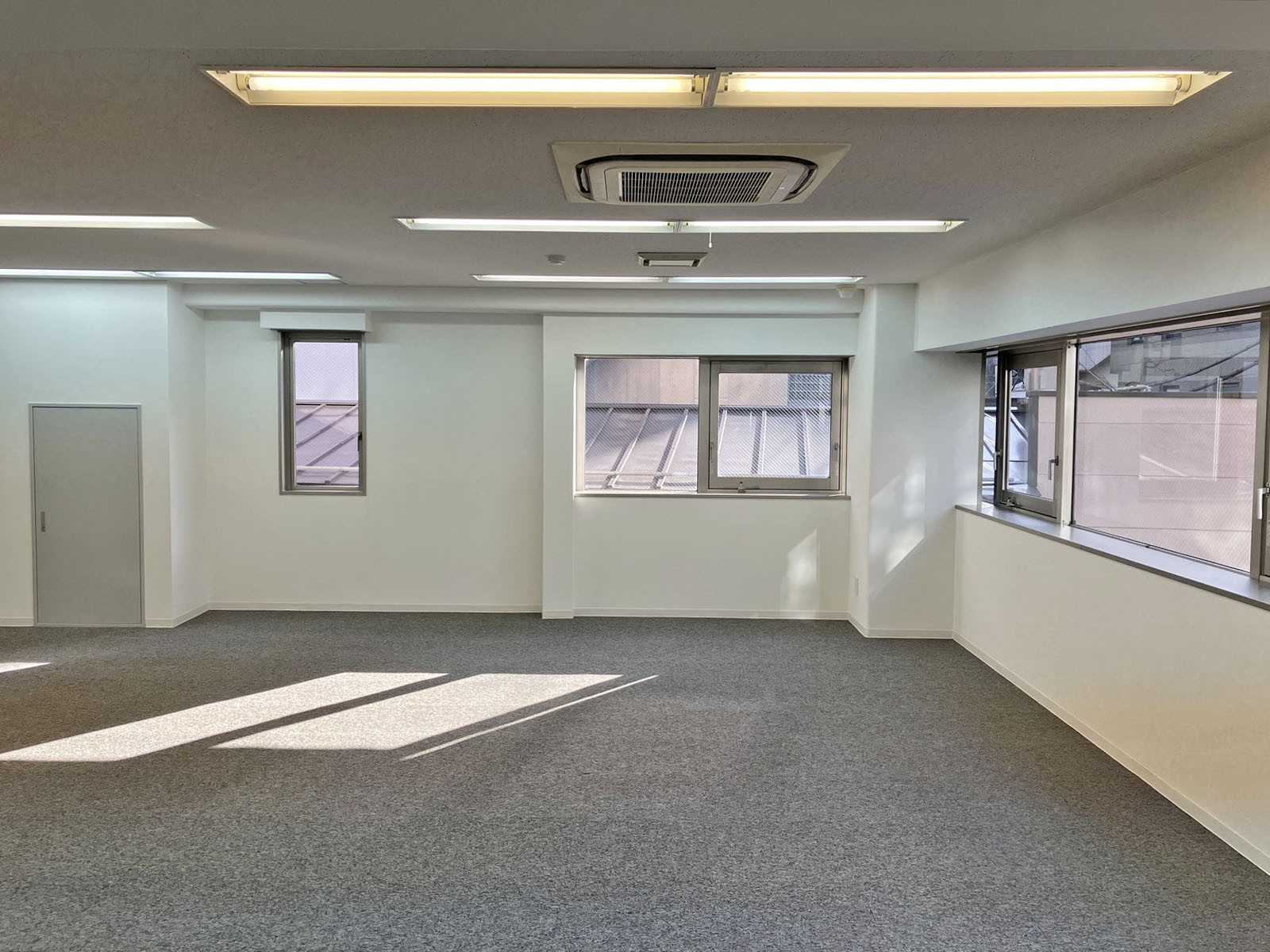 室内角の様子