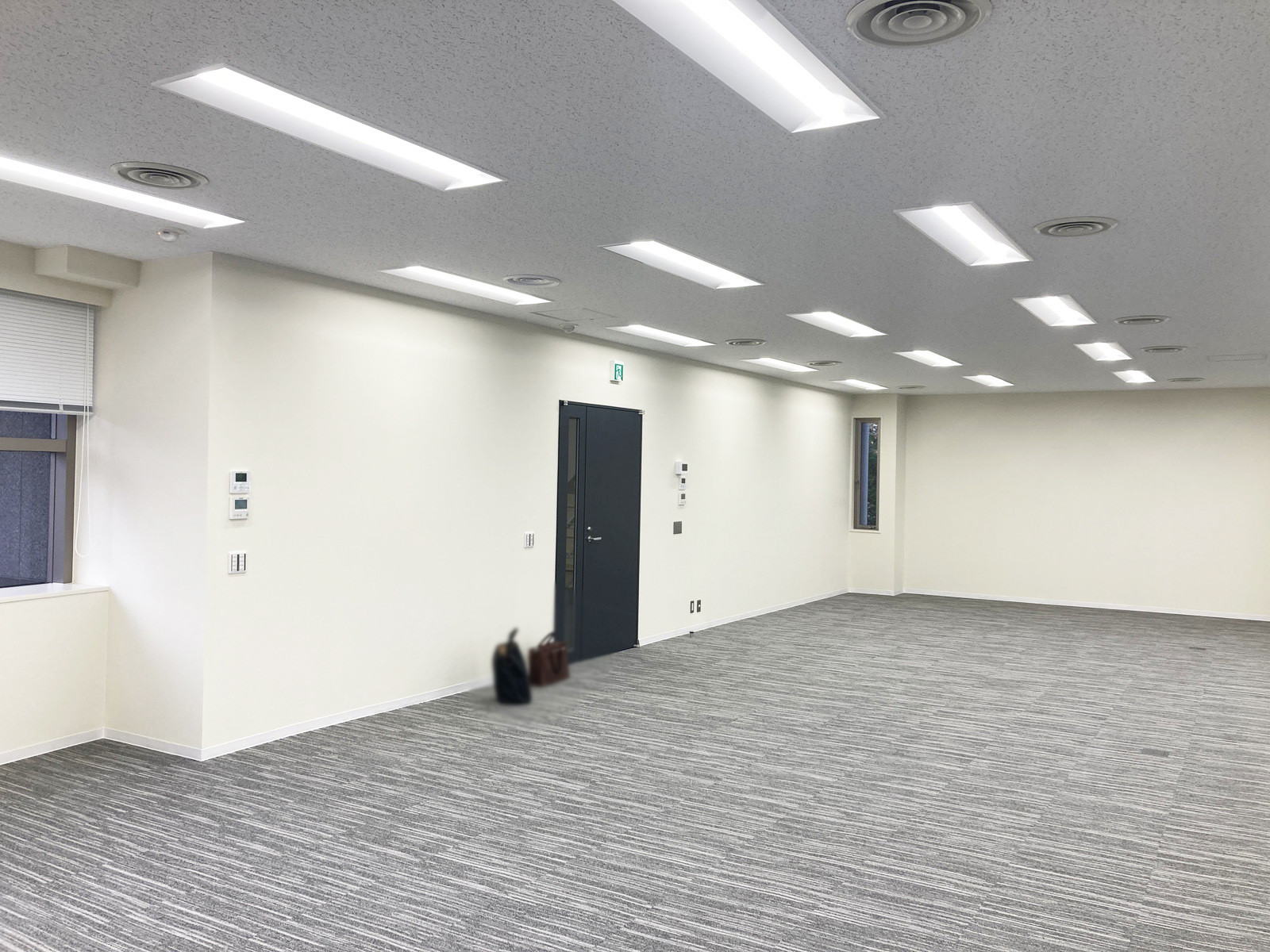 別角度の様子