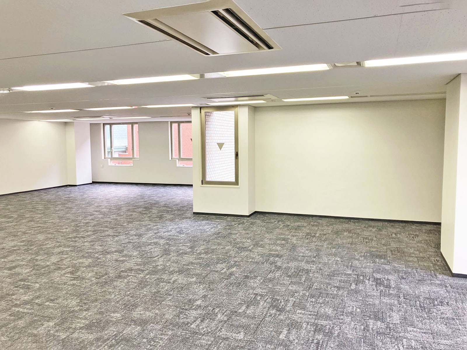 オフィス室内参考画像（3階・約45坪）