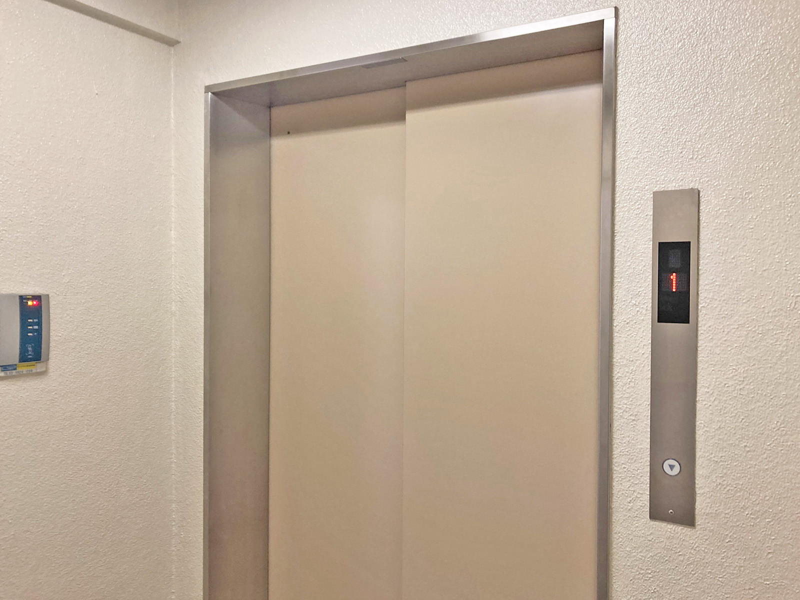 エレベーター
