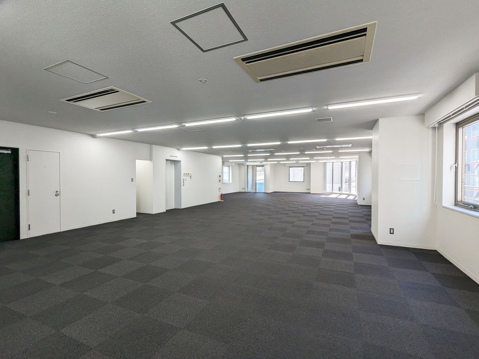 明るい室内