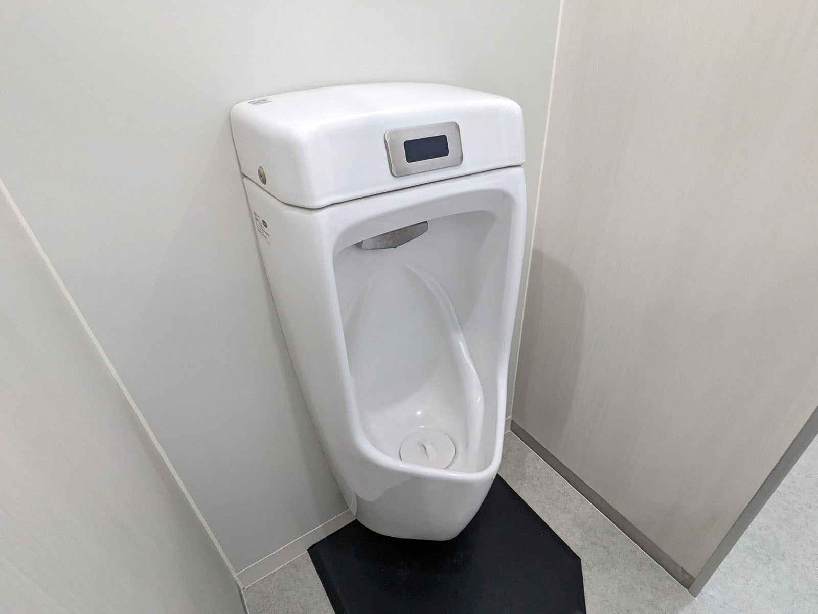 男性用トイレ