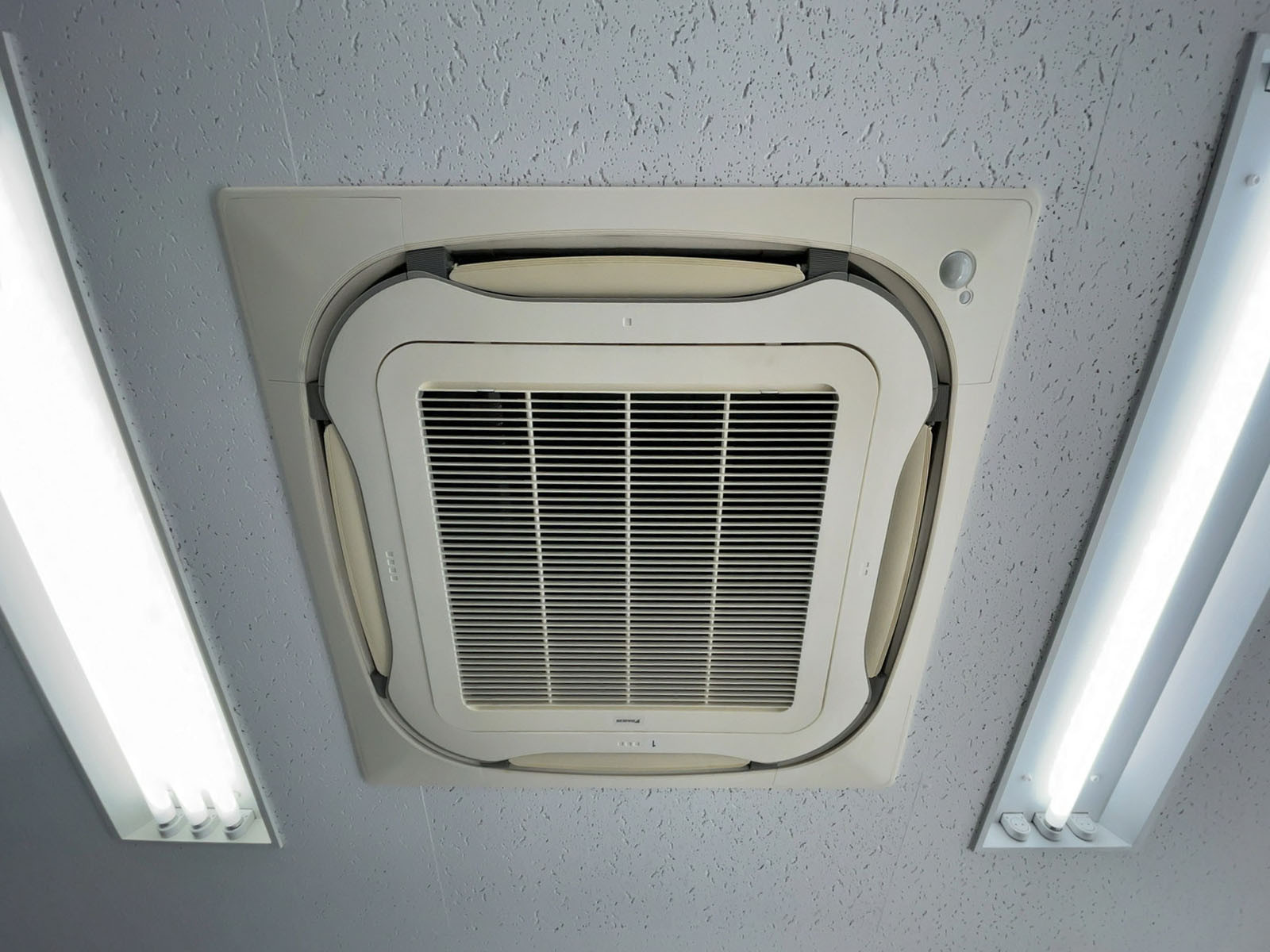 空調