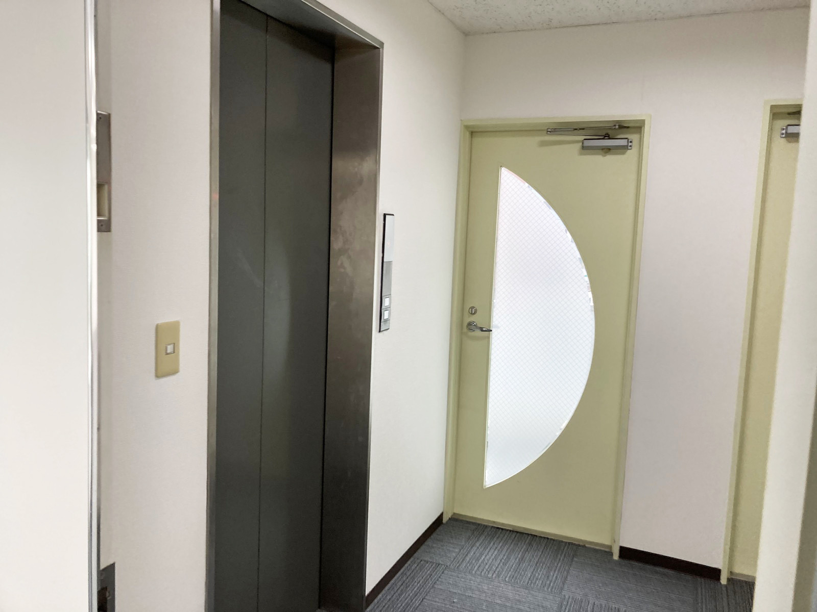 エレベーターホール