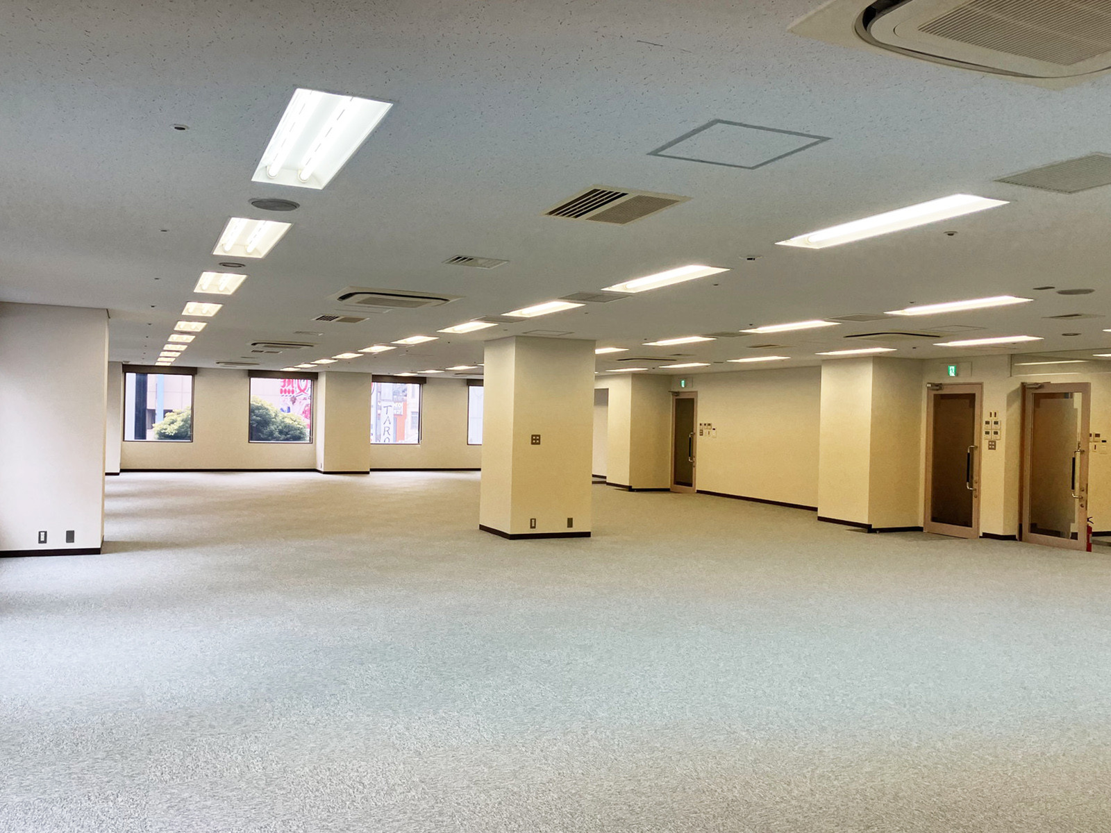 オフィス室内参考画像(3階・約127坪)