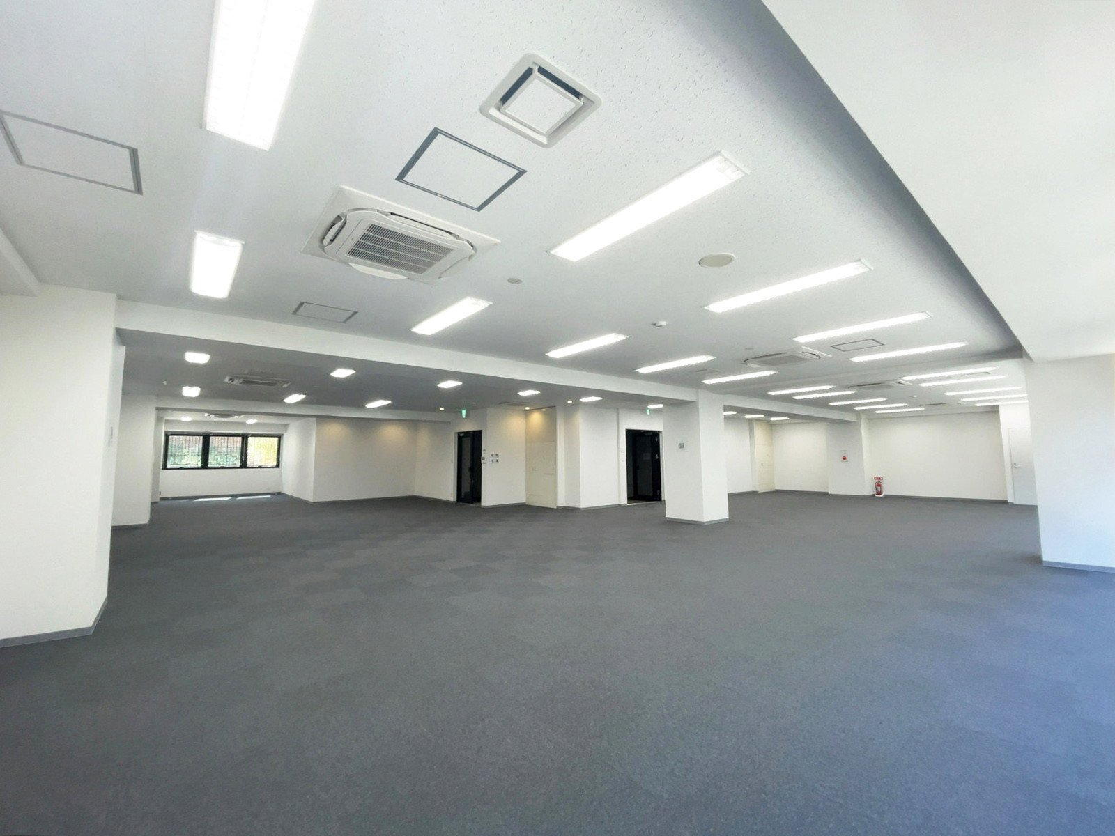 別フロアの様子（1階・約80坪）
