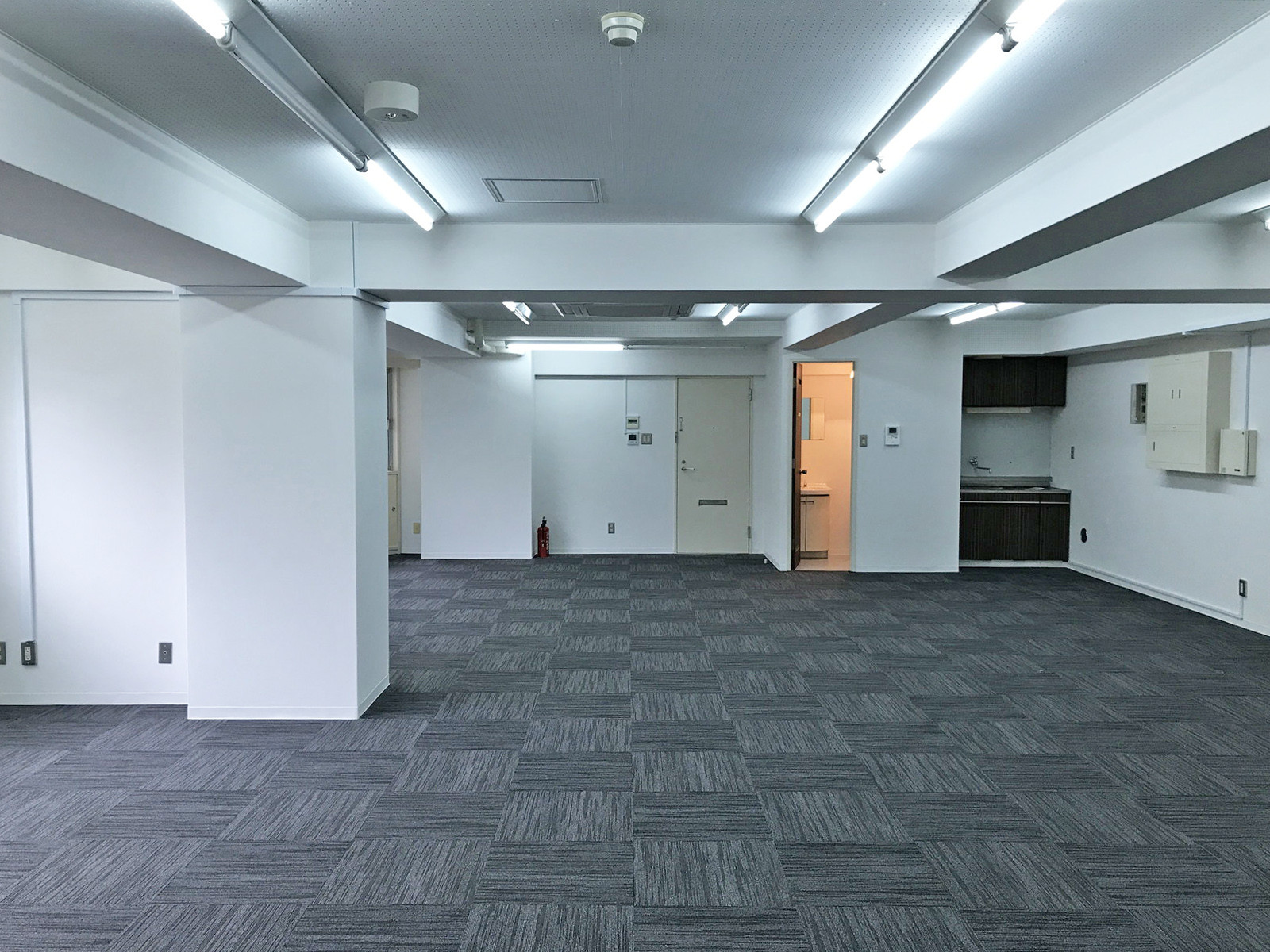 オフィス室内参考画像（1階D・約30坪）