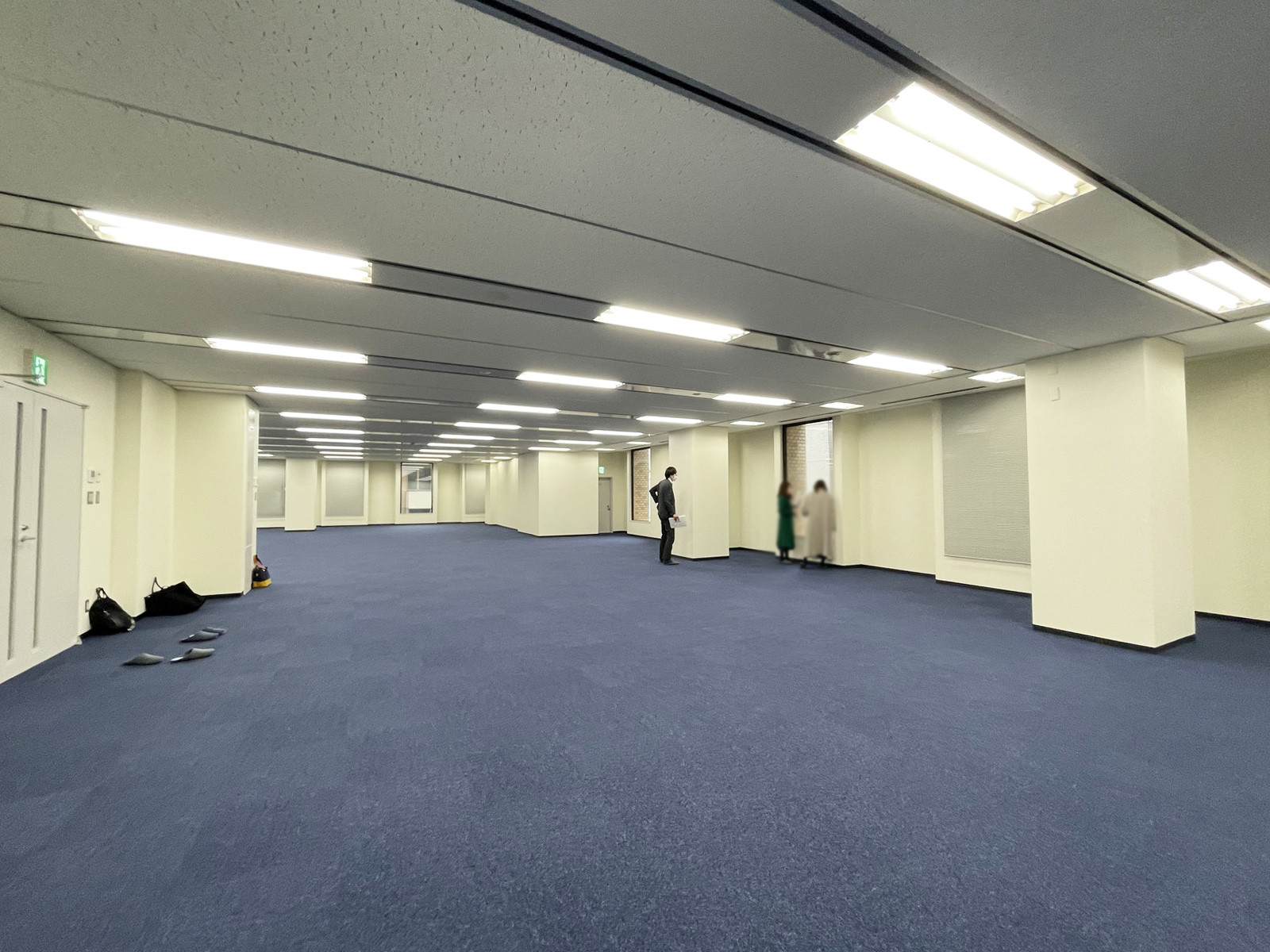 オフィス室内参考画像