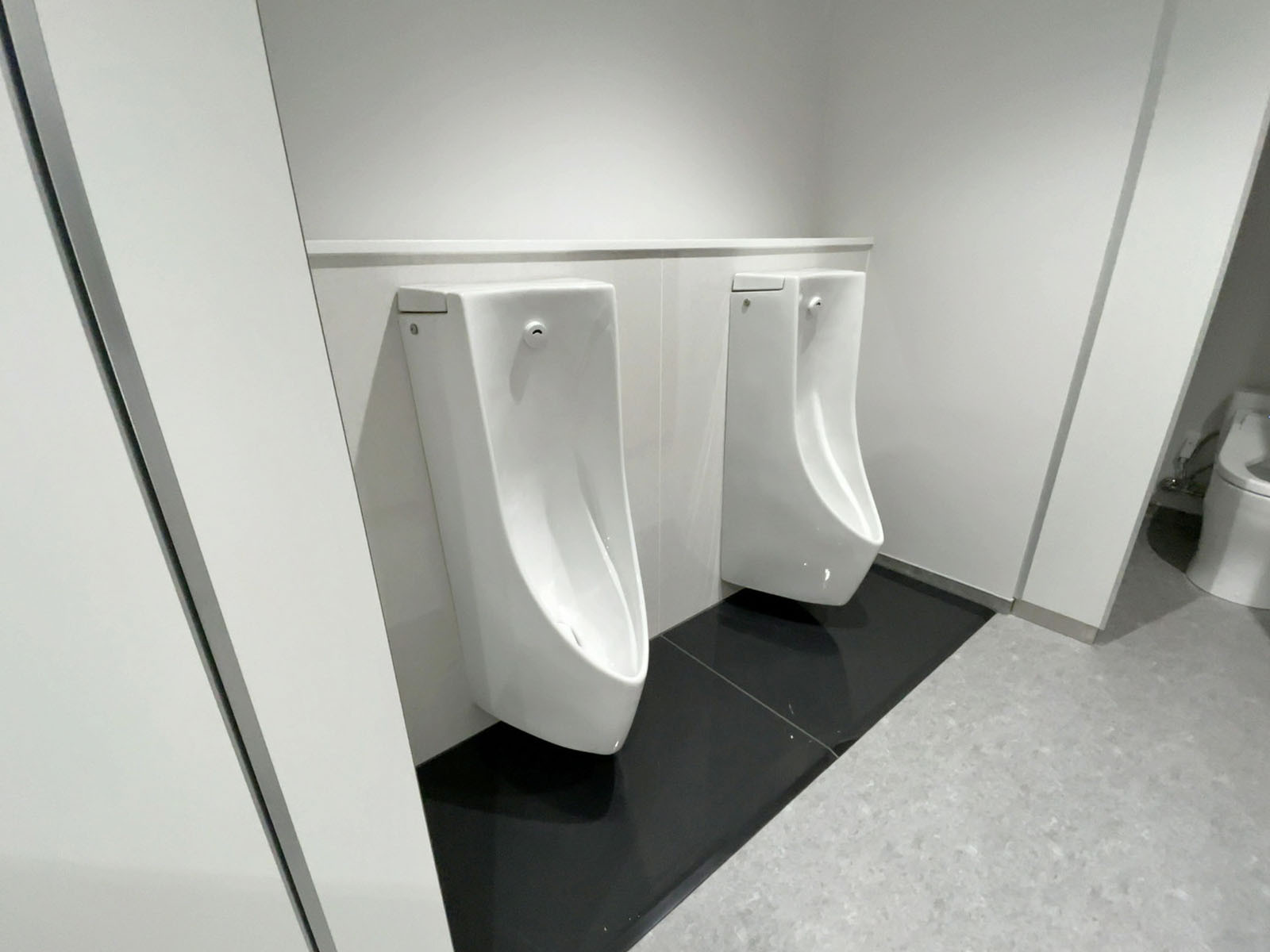 男性用トイレ