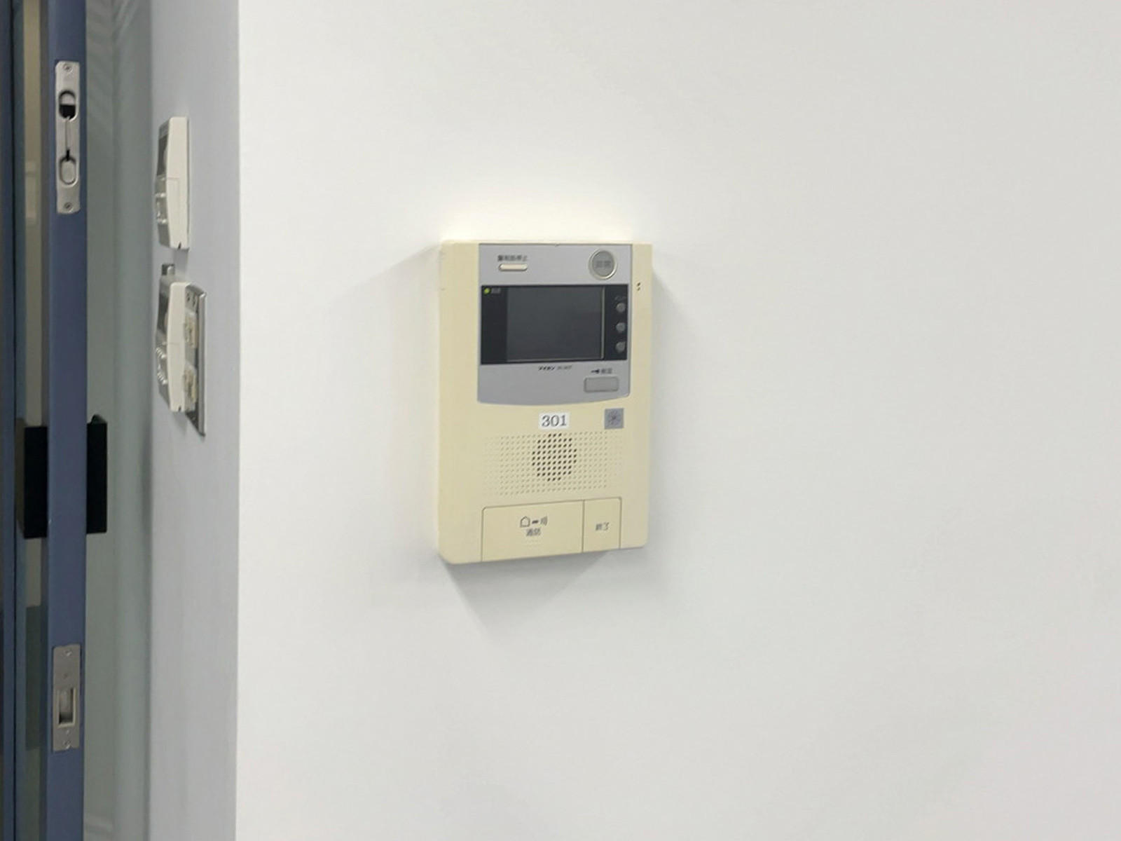 インターホン