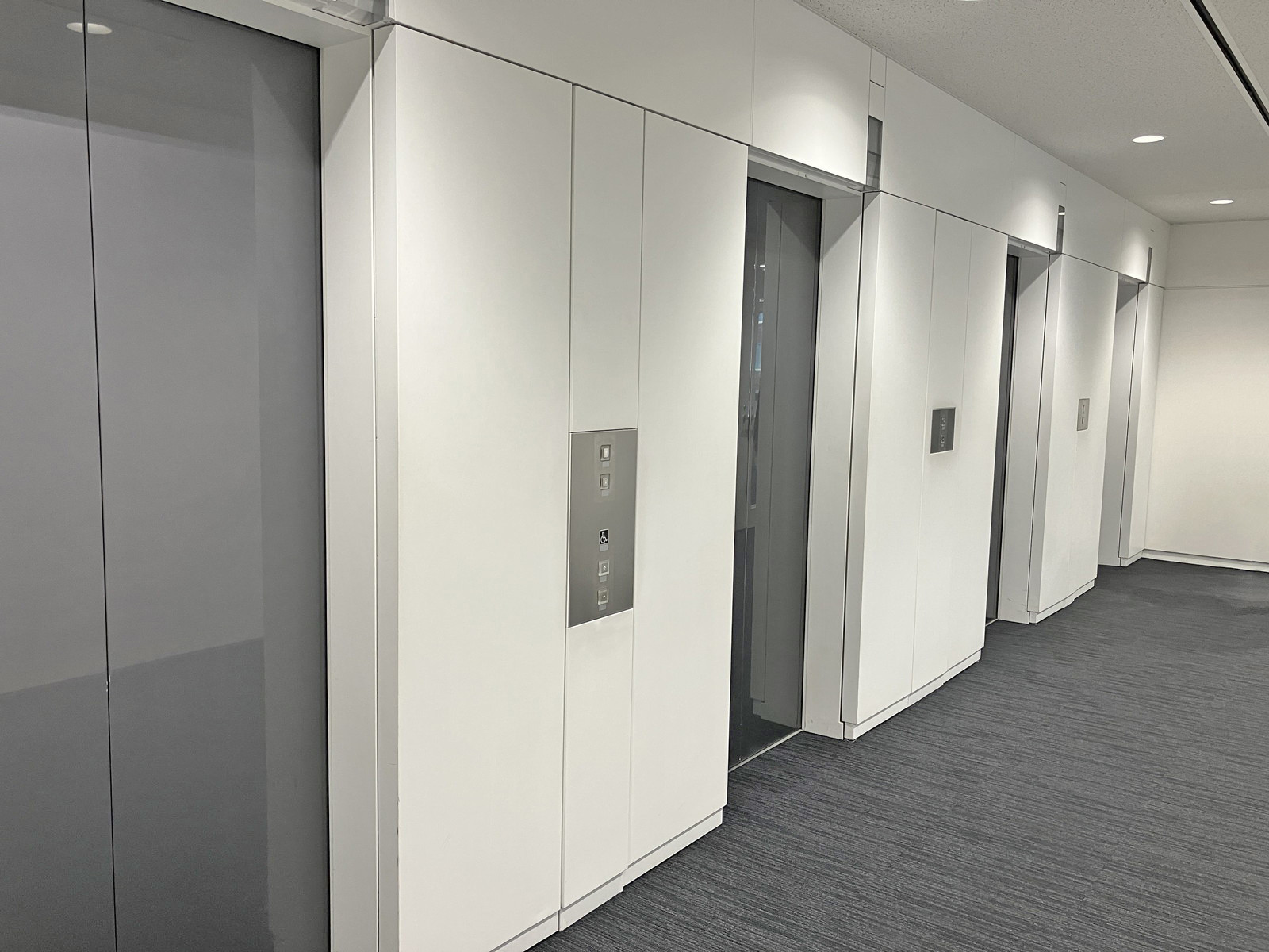 エレベーターホール