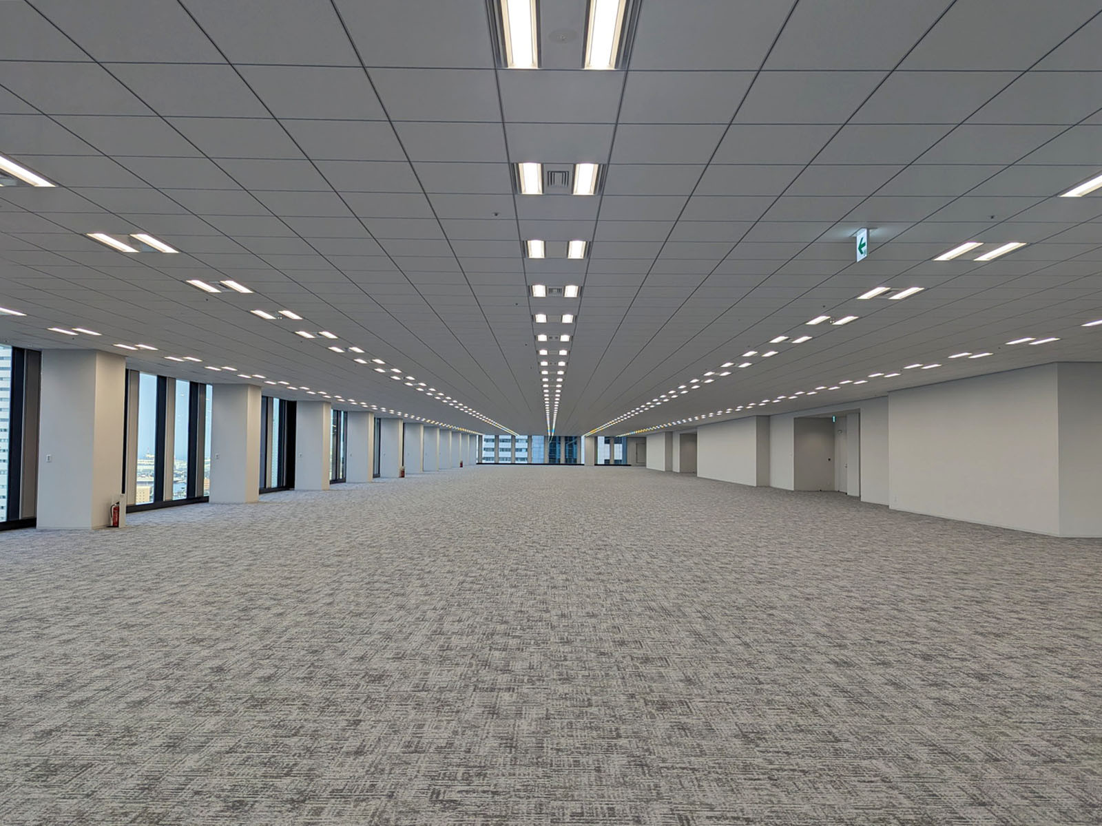 オフィス室内参考画像(18階・約1256坪)