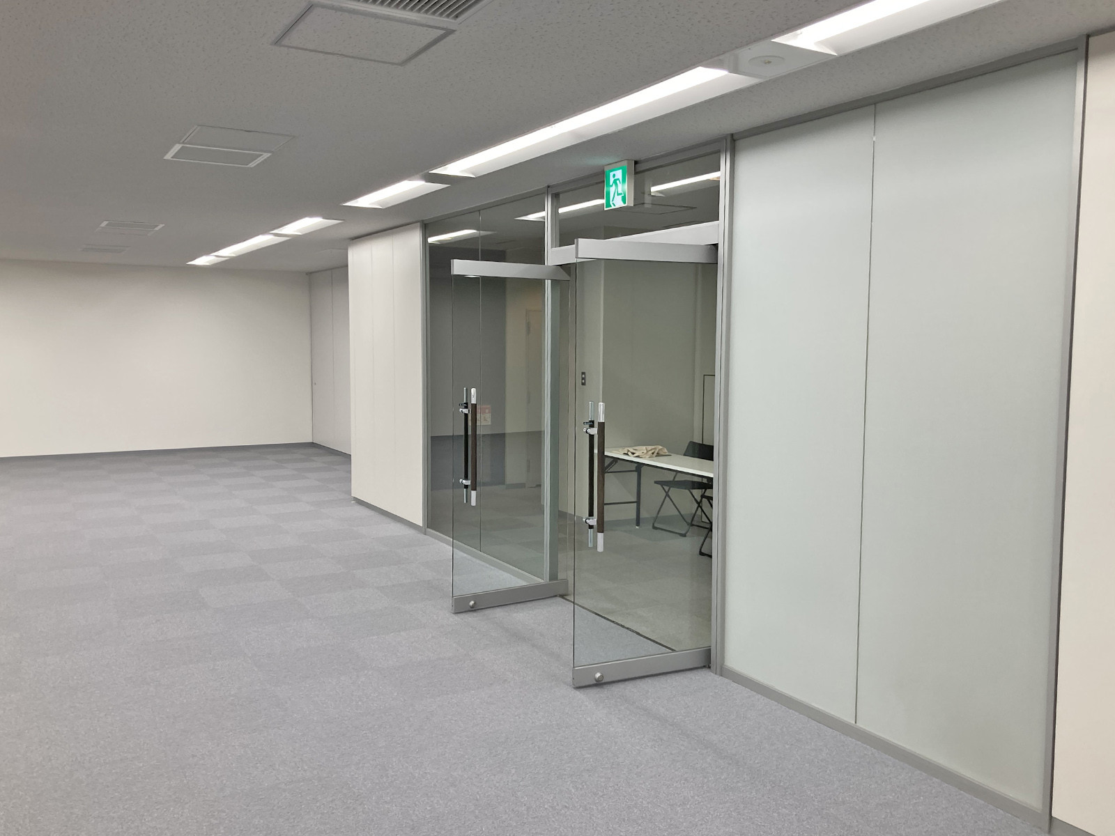 貸室出入口