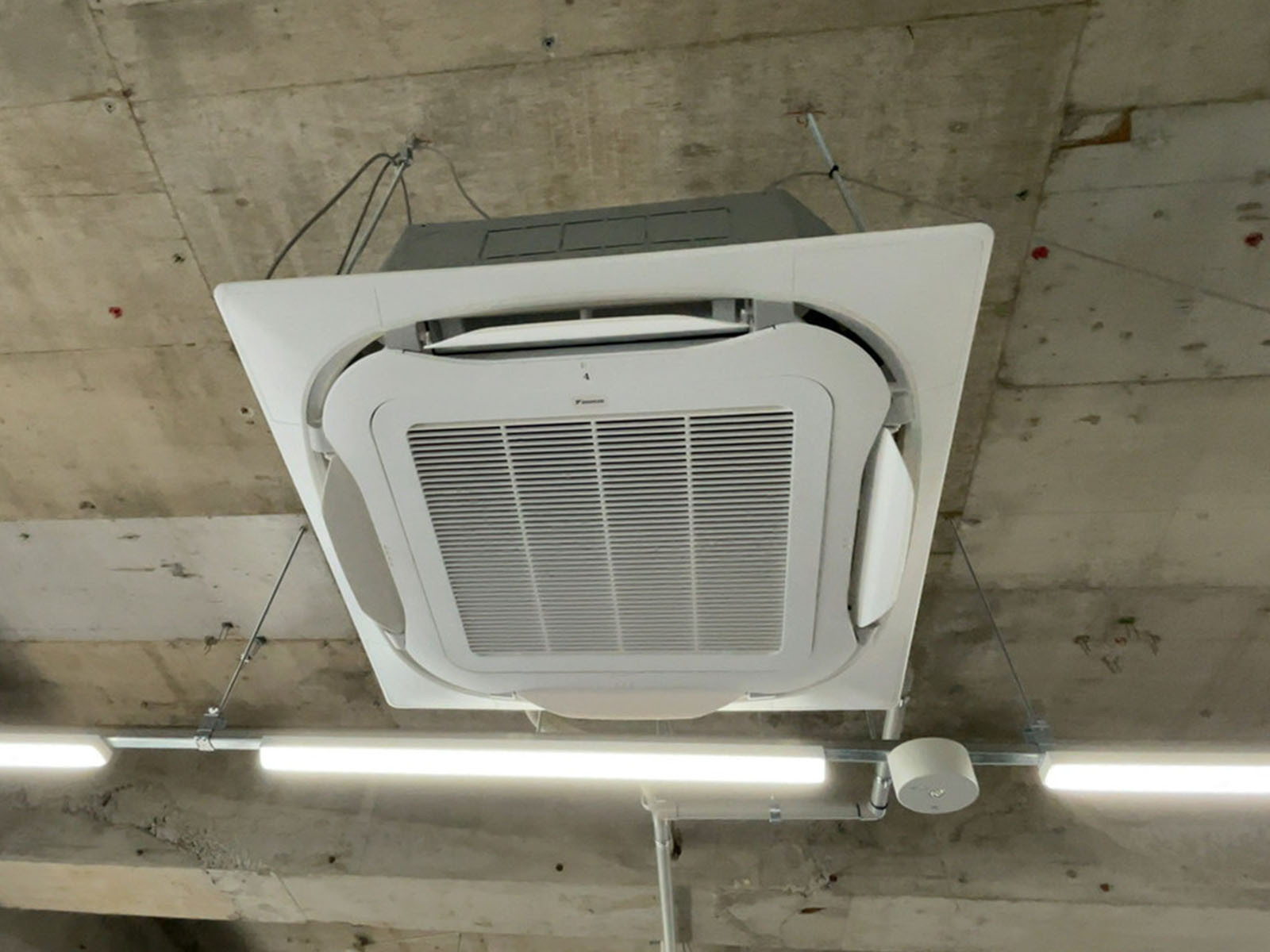 空調