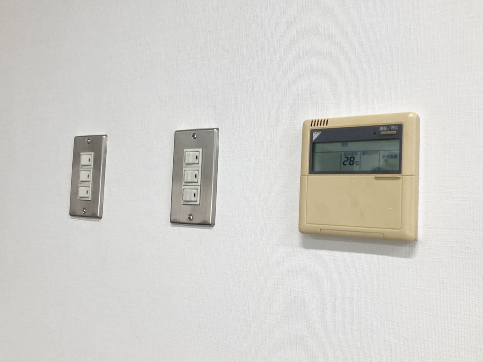 スイッチ類