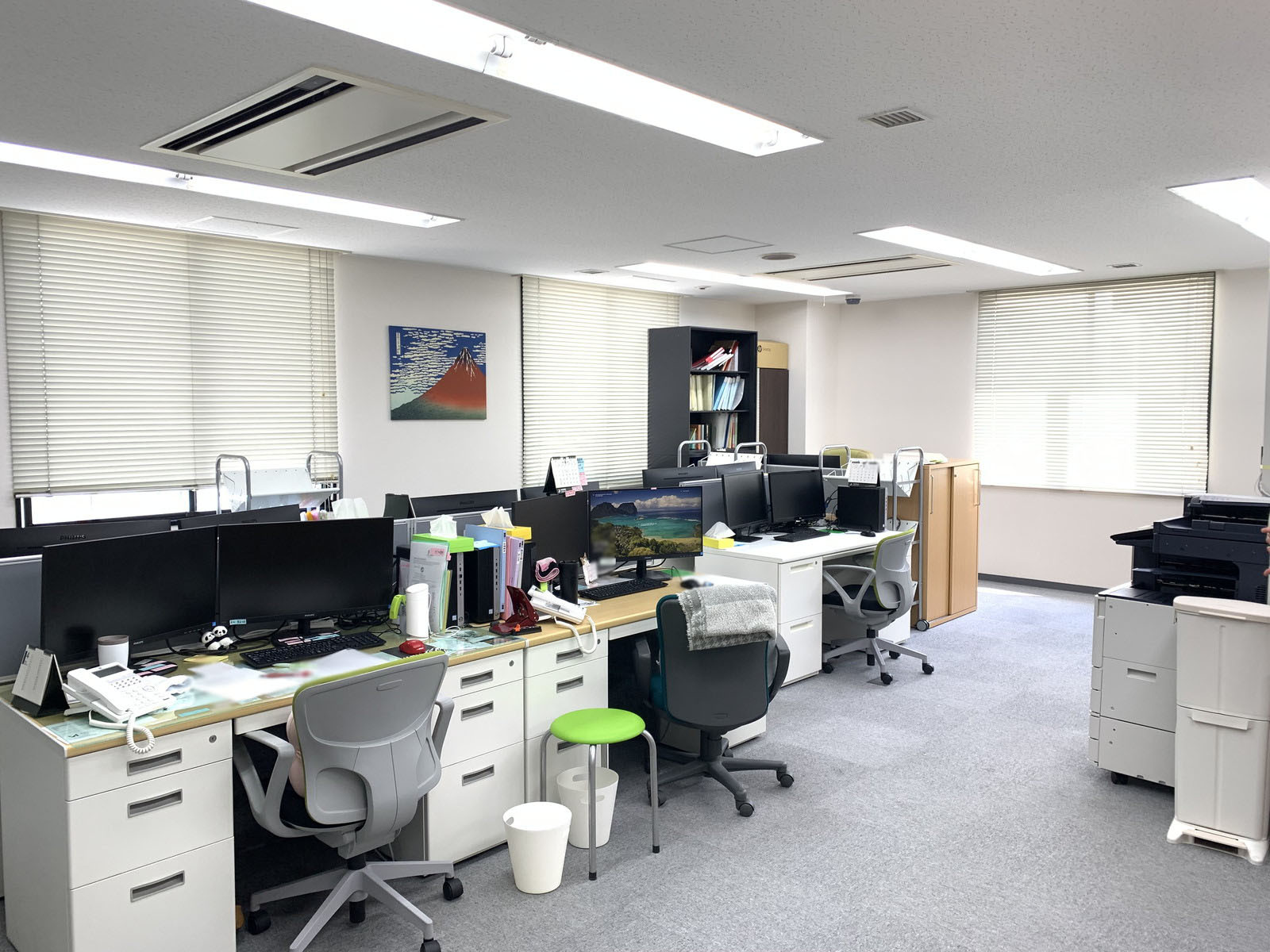 オフィス室内参考画像(8階・約27坪) ※居抜きの様子