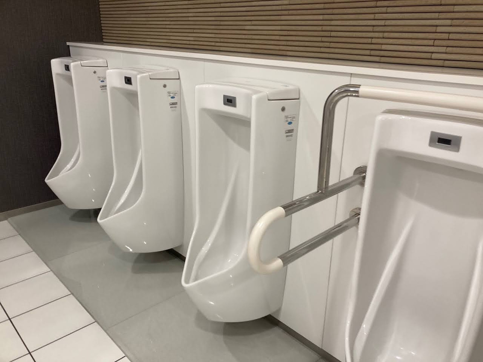 男性用トイレ