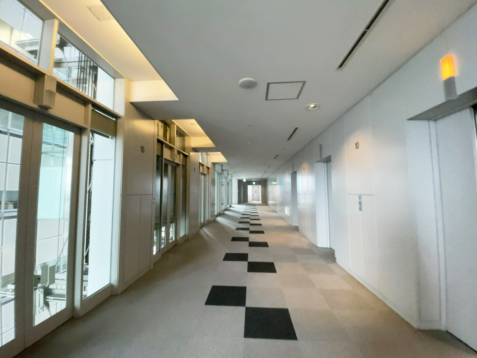 エレベーターホール