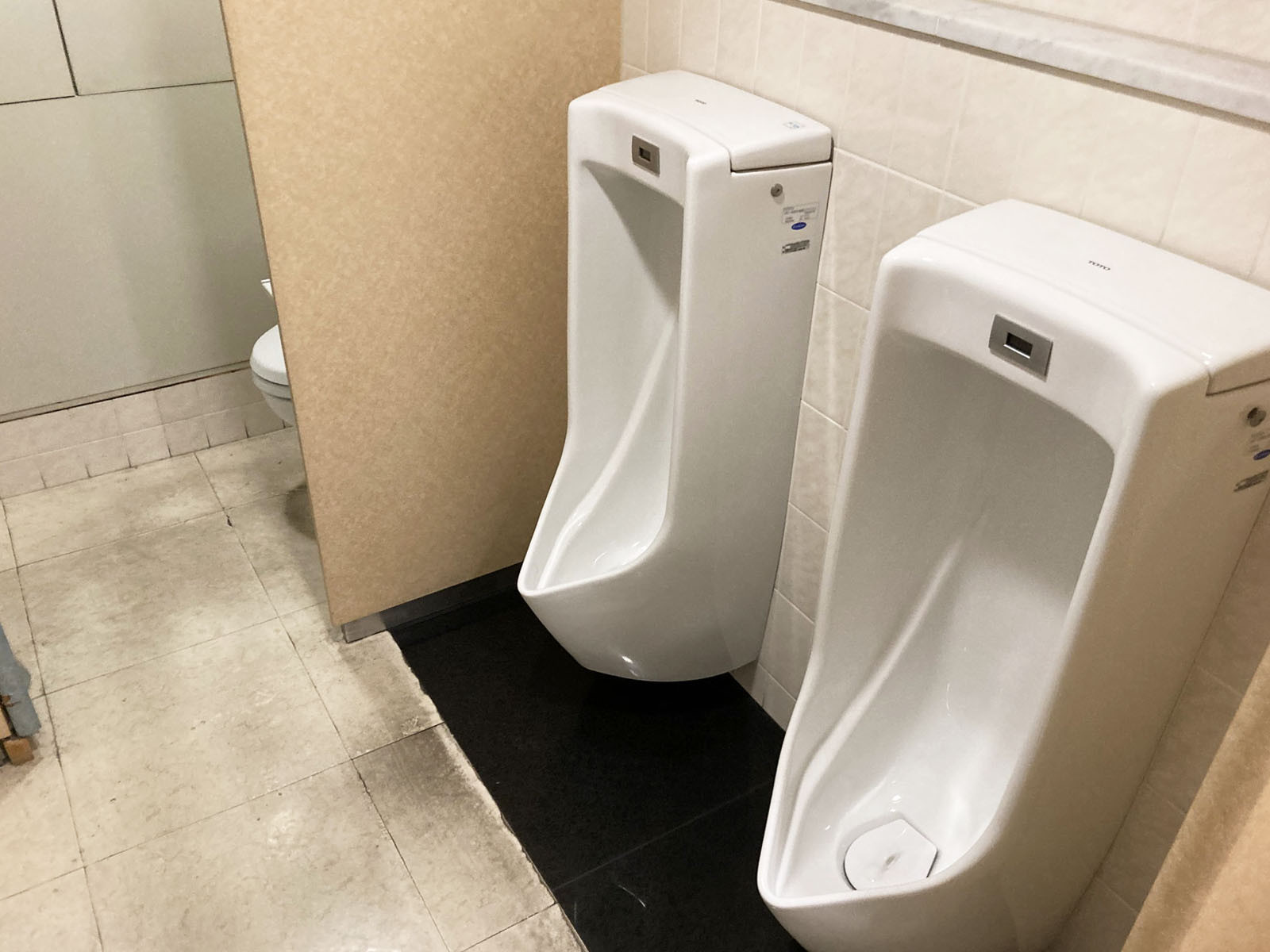 男性用トイレ