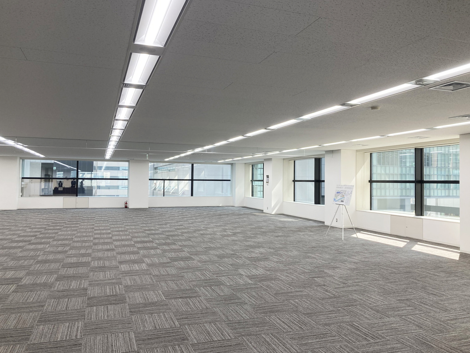 オフィス室内参考画像(4階別館・約237坪)