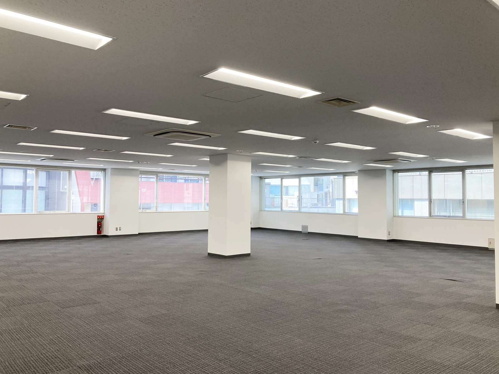 オフィス室内参考画像(4階・約113坪)