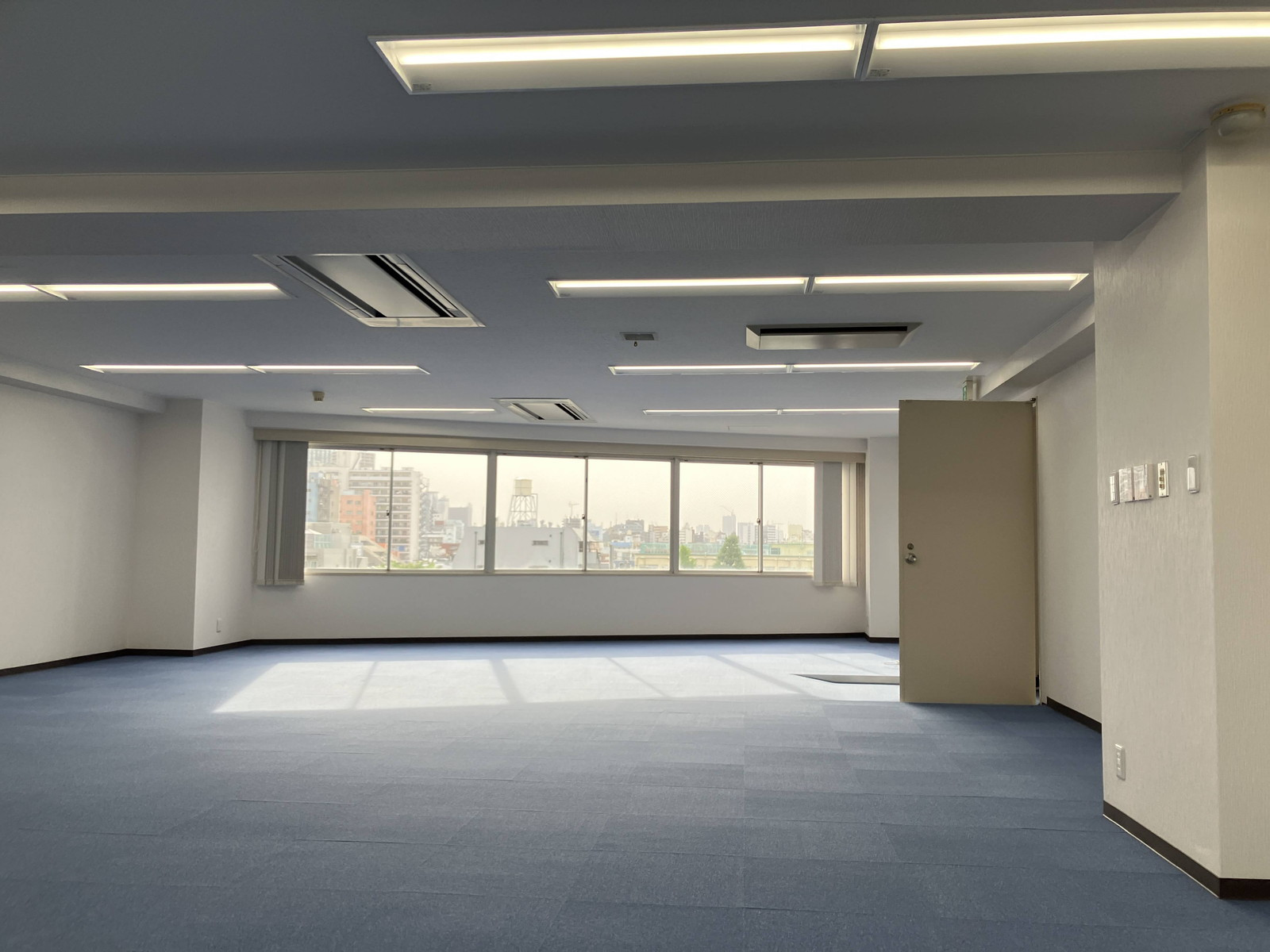 オフィス室内参考画像（9階・約34坪）