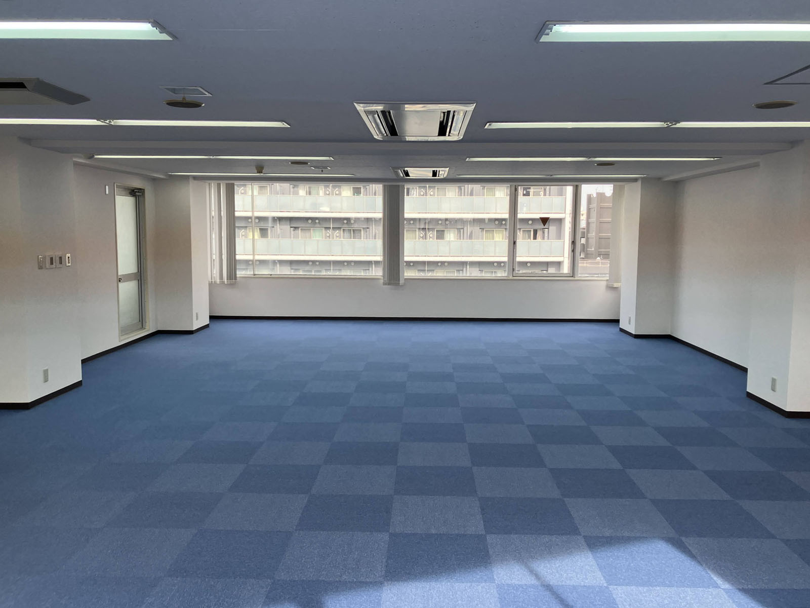 別角度の様子