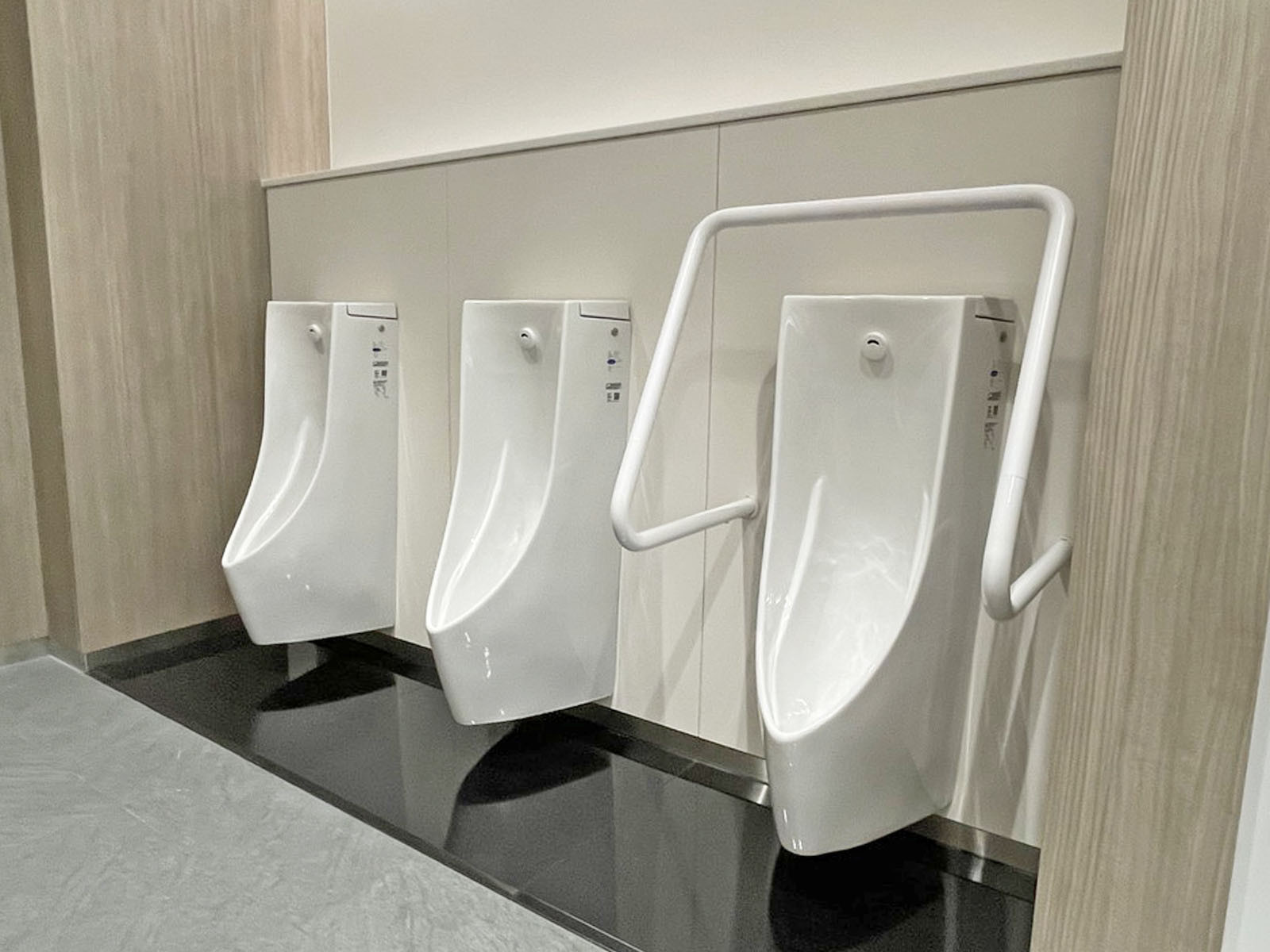 男性用トイレ