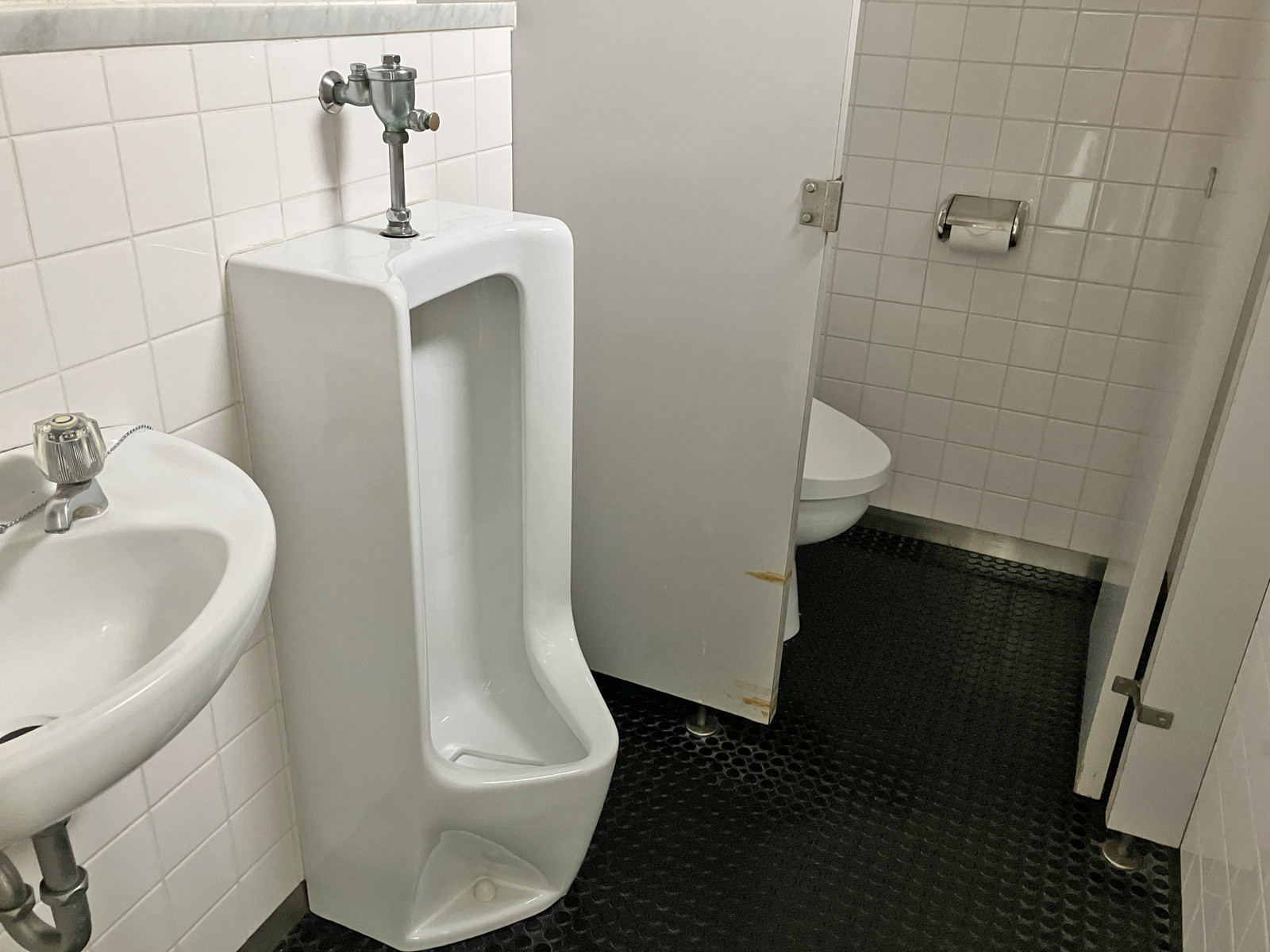 男性用トイレ