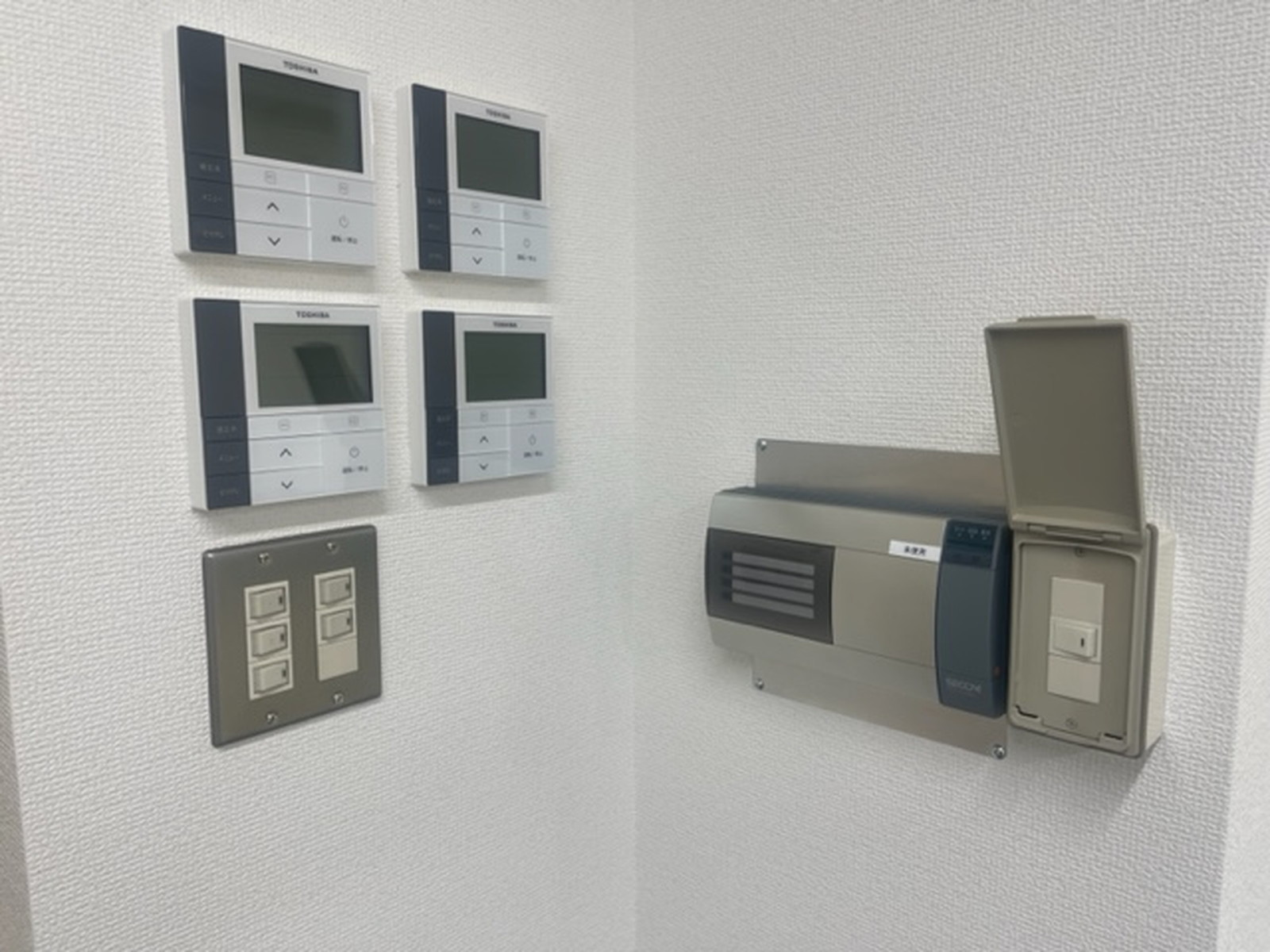 スイッチ類