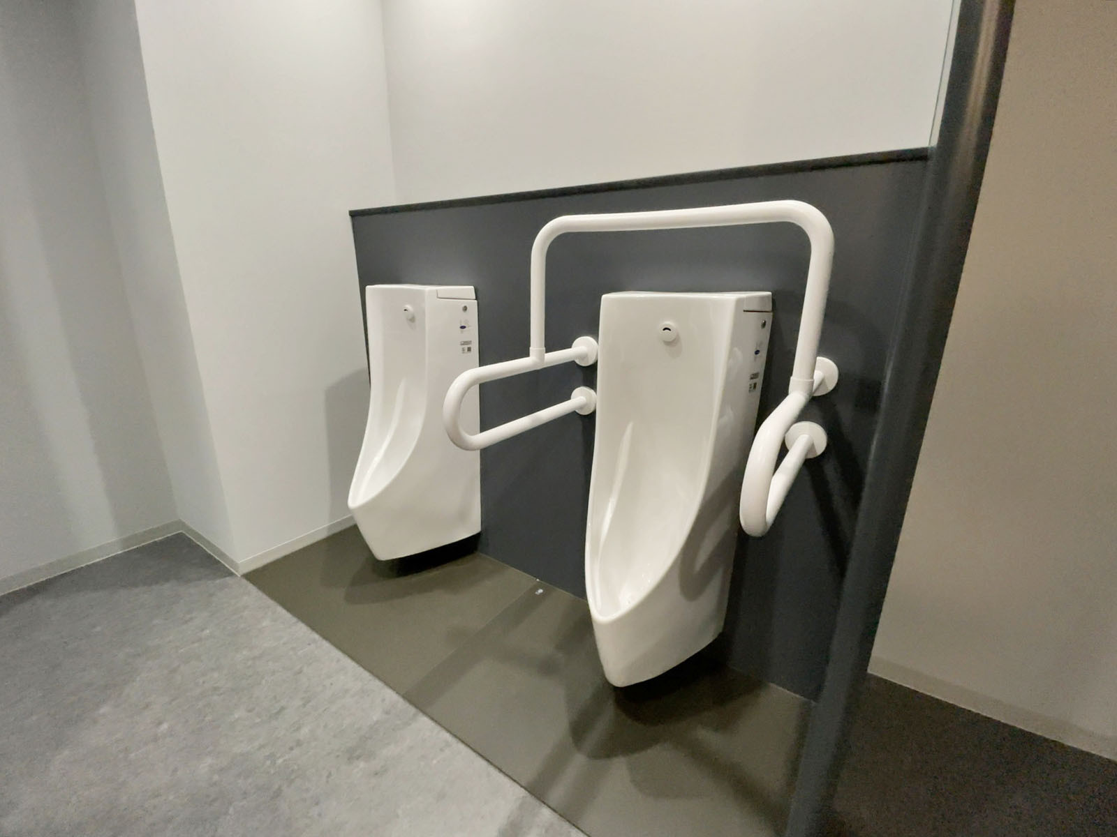 男性用トイレ