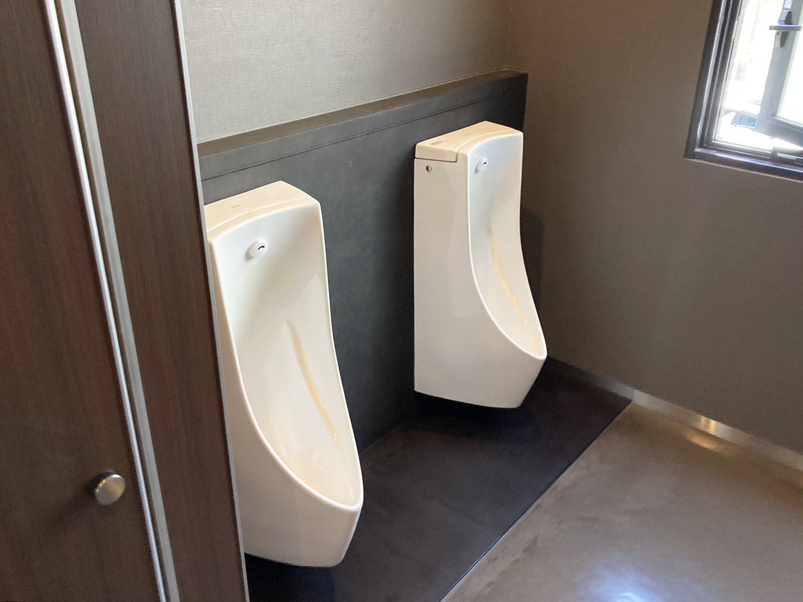 男性用トイレ