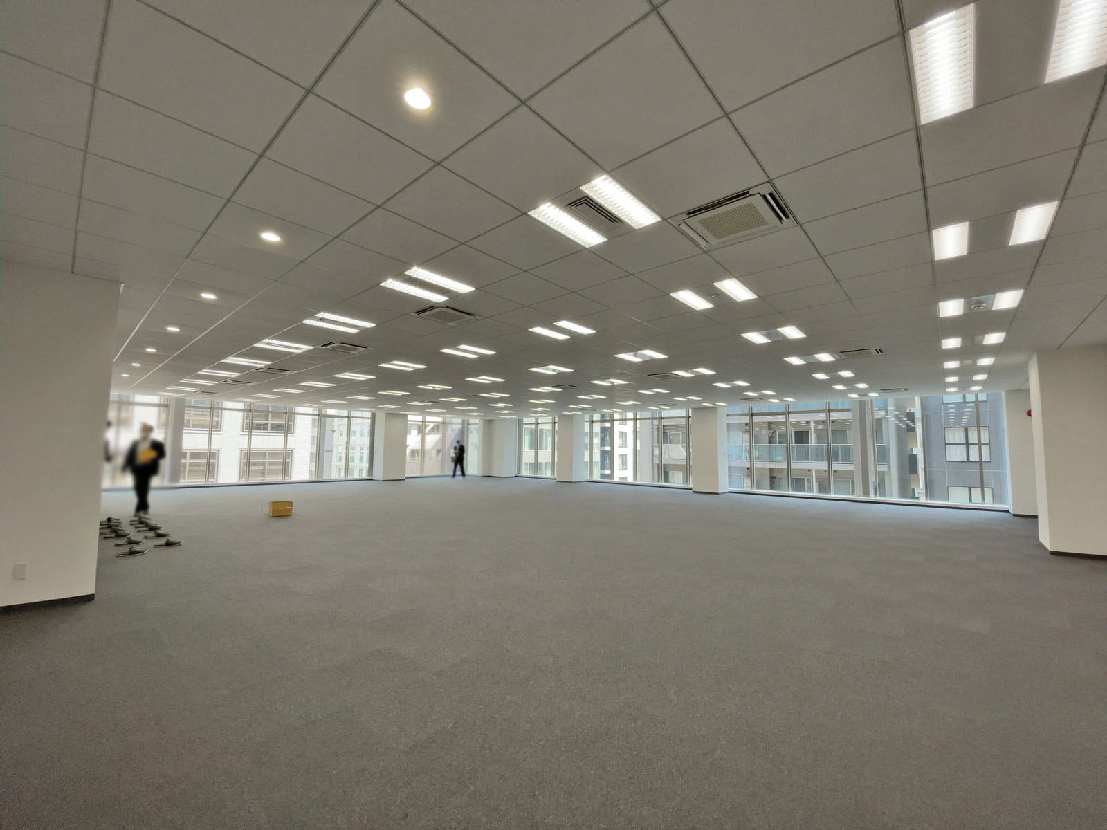 オフィス室内参考画像（6階・約103坪）
