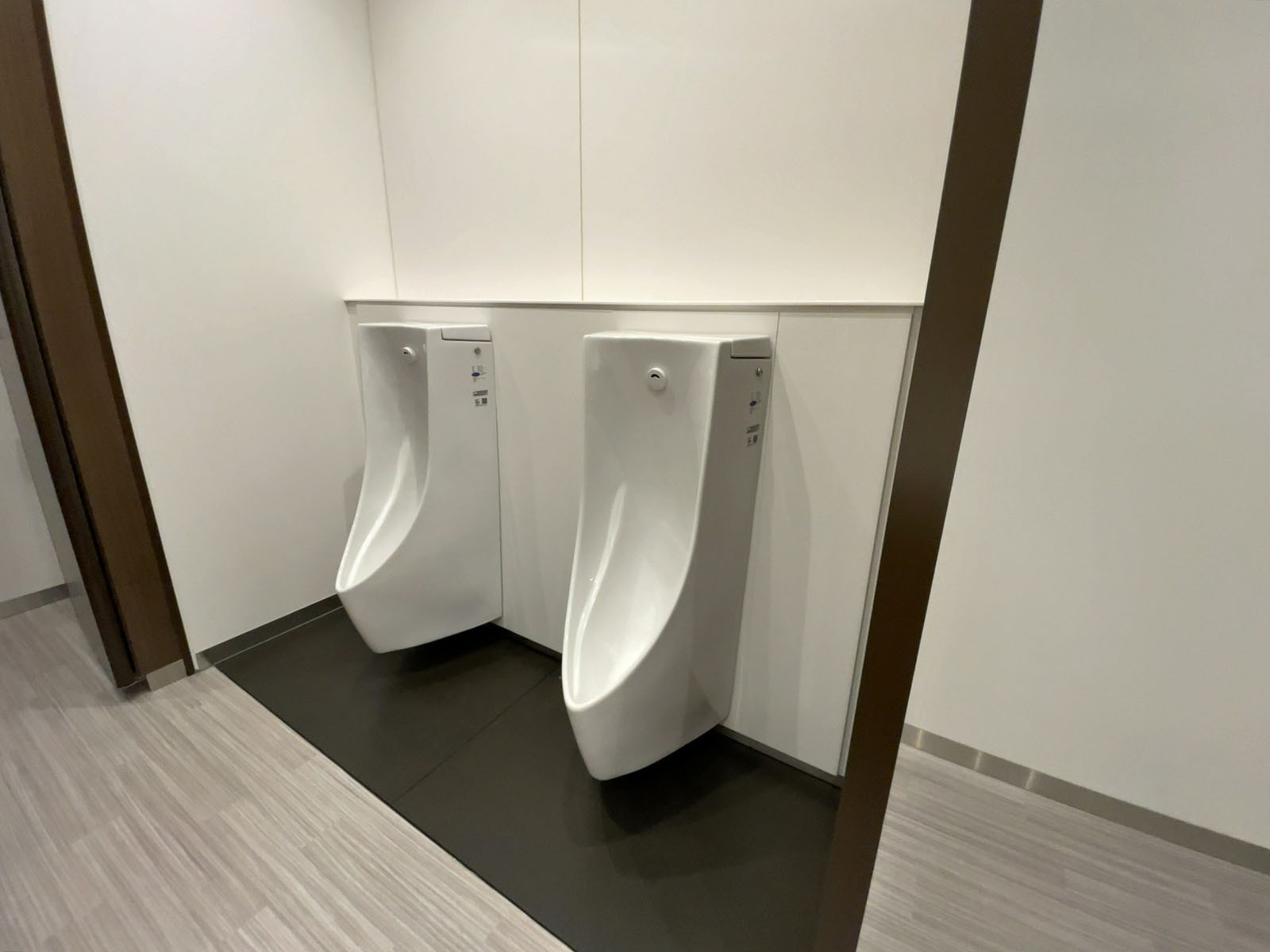 男性用トイレ