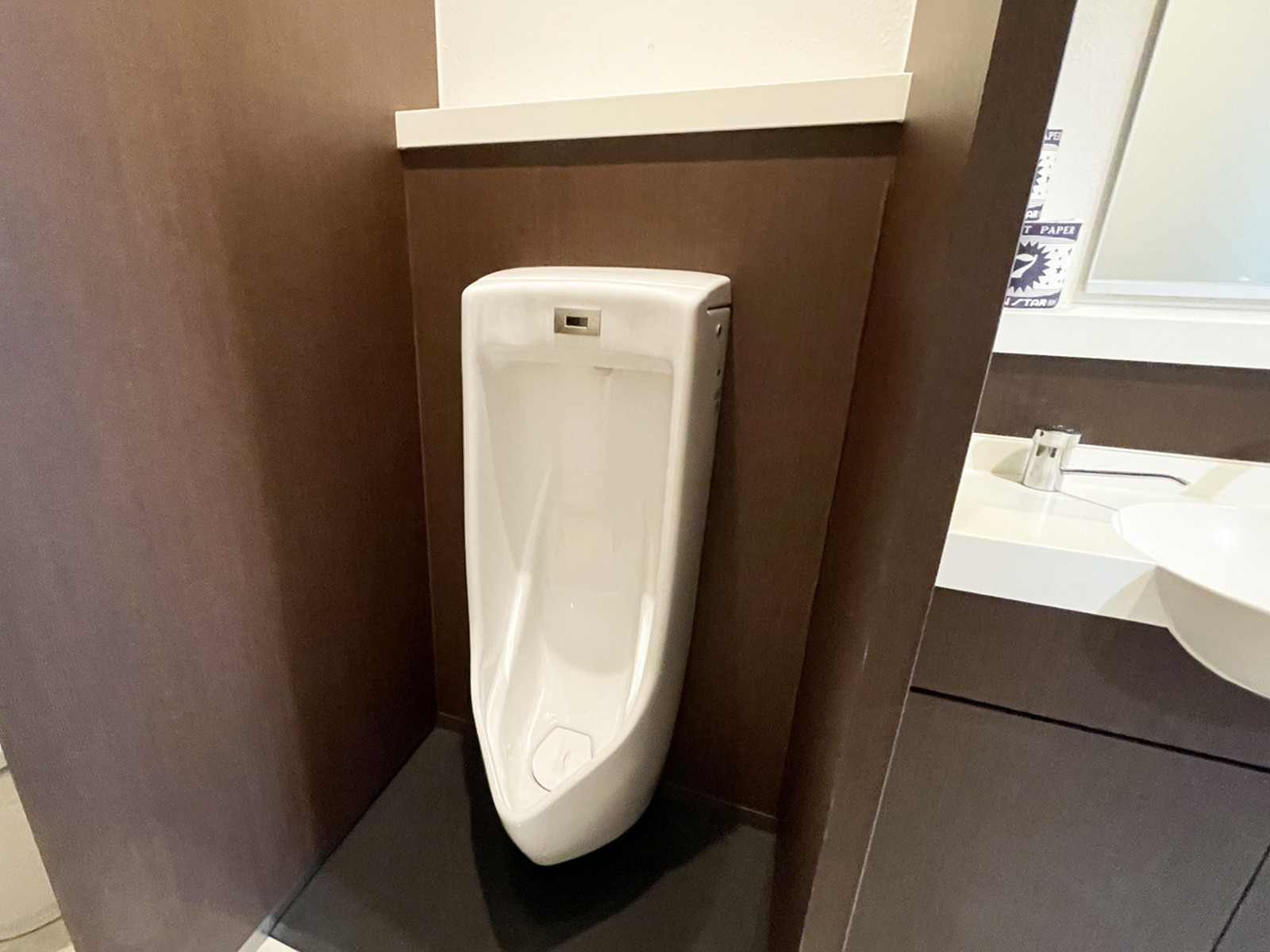 男性用トイレ