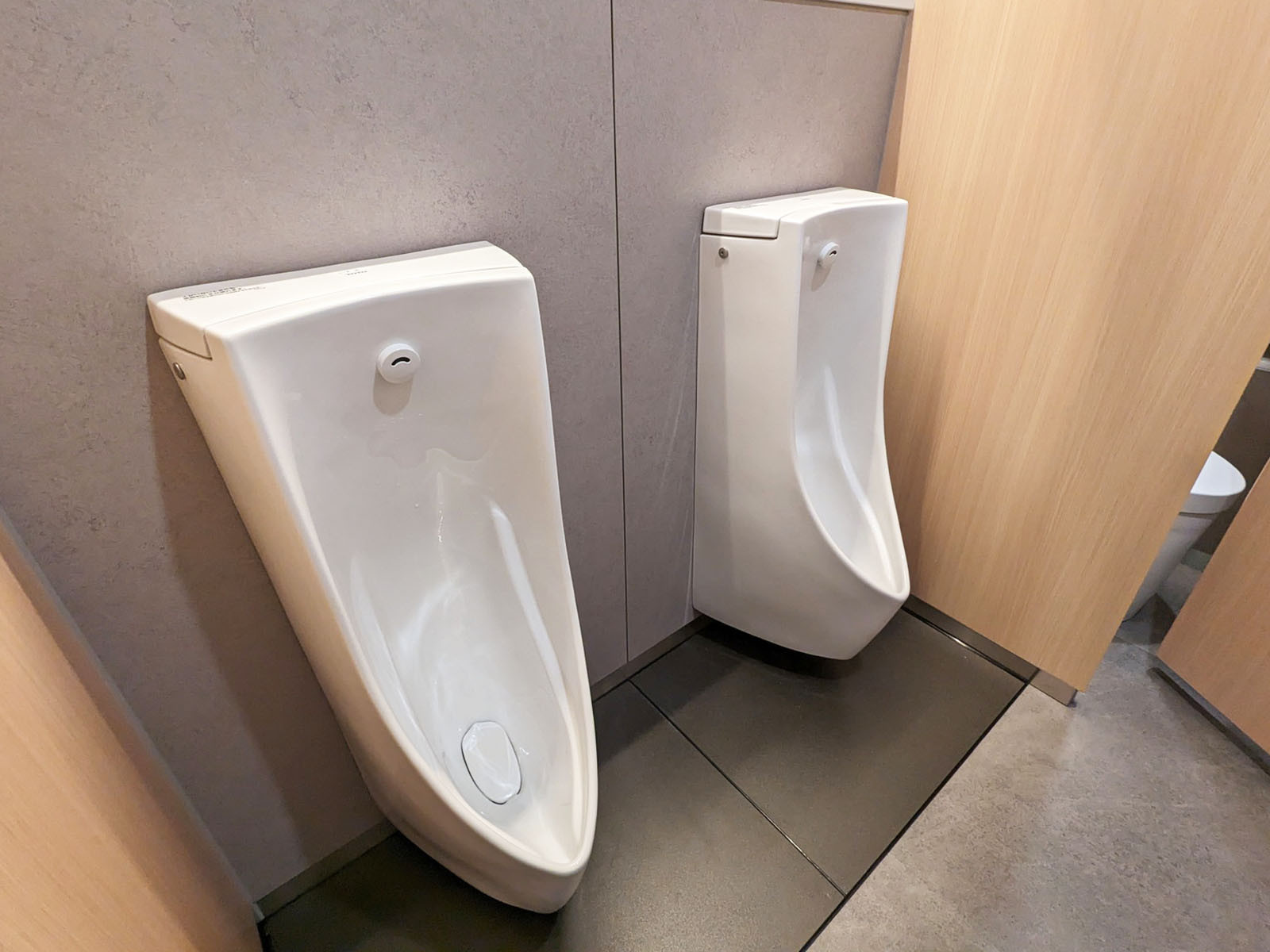 男性用トイレ