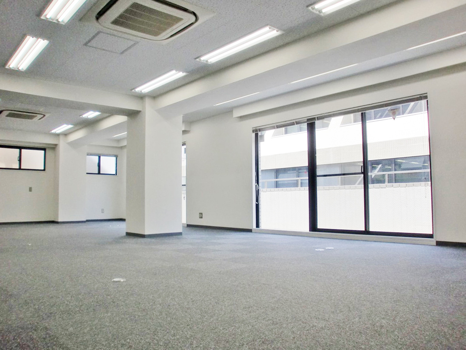 オフィス室内参考画像(6階・約33坪)