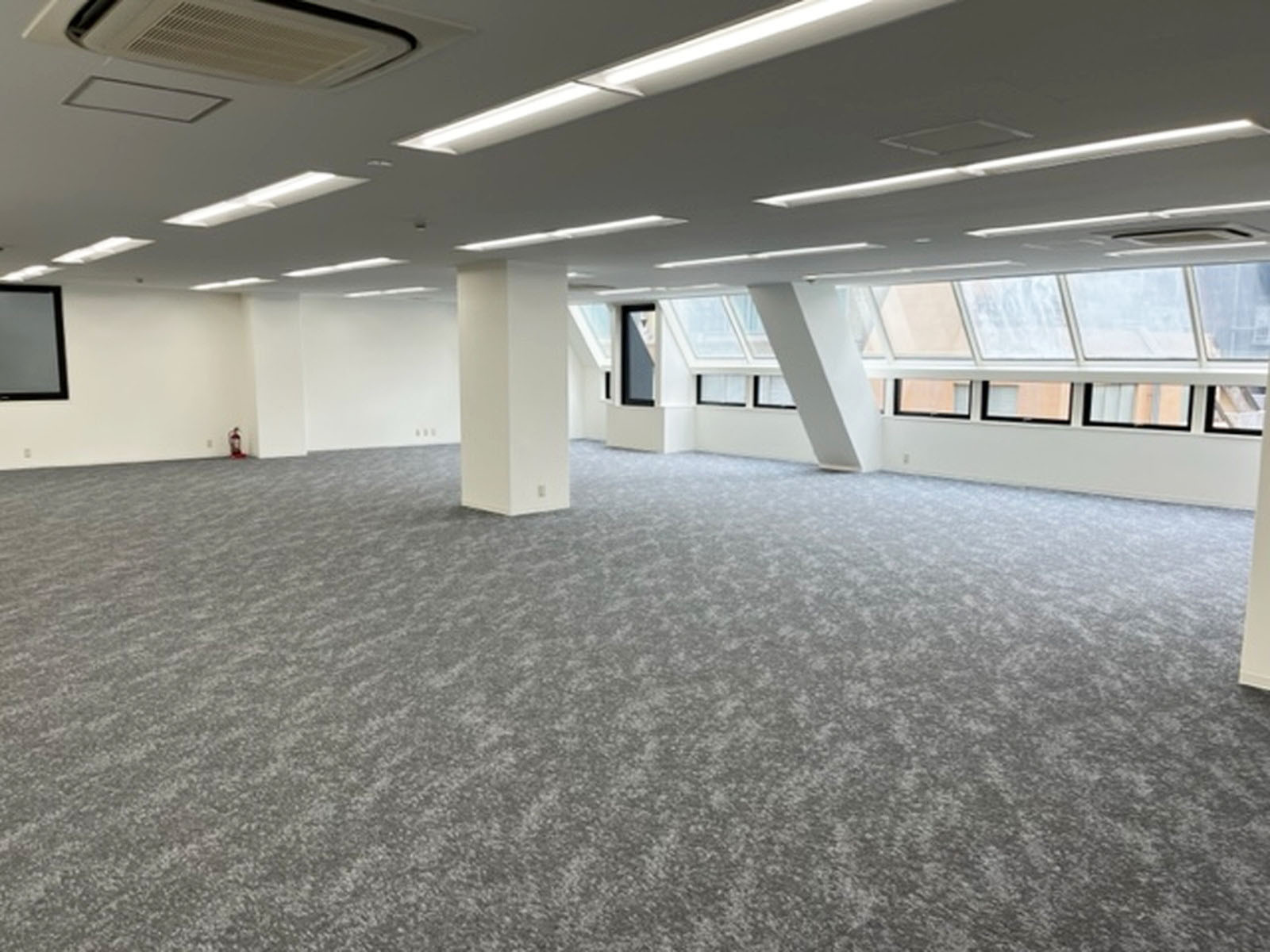 オフィス室内参考画像（4階・約64坪）