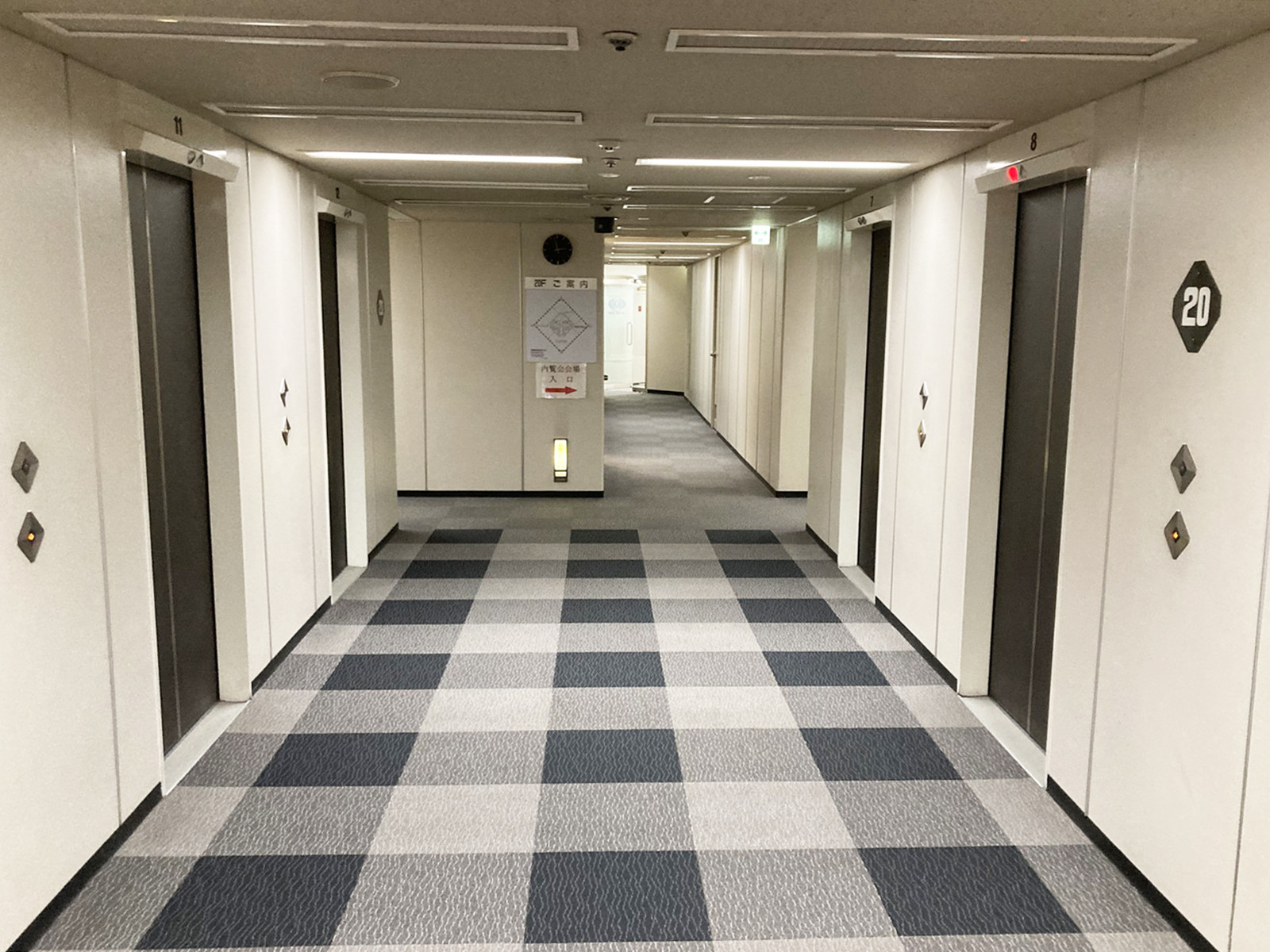 エレベーターホール
