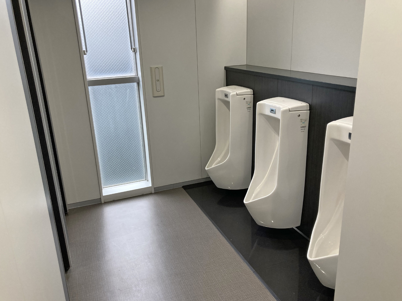 男性用トイレ