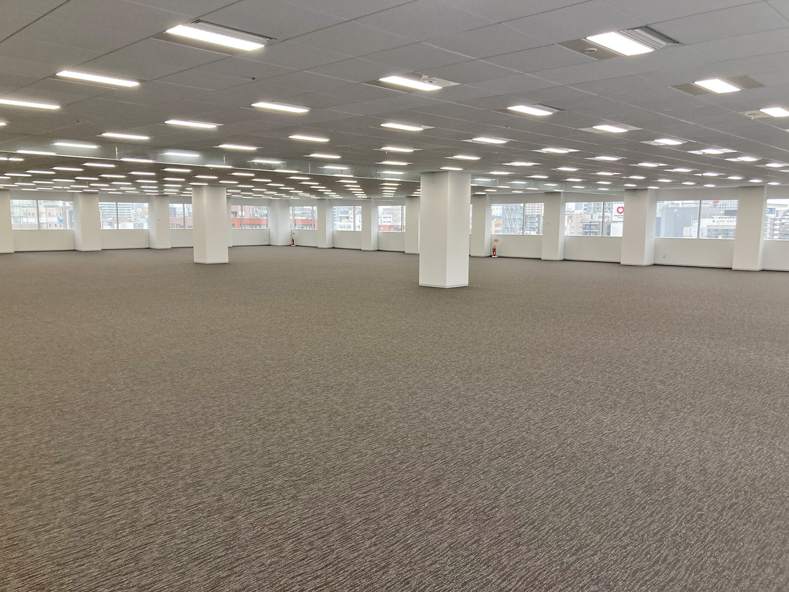 オフィス室内参考画像（11階・284坪）