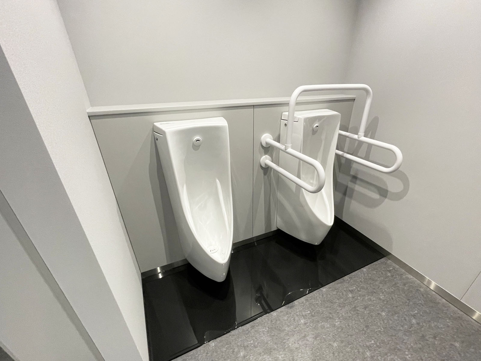 男性用トイレ